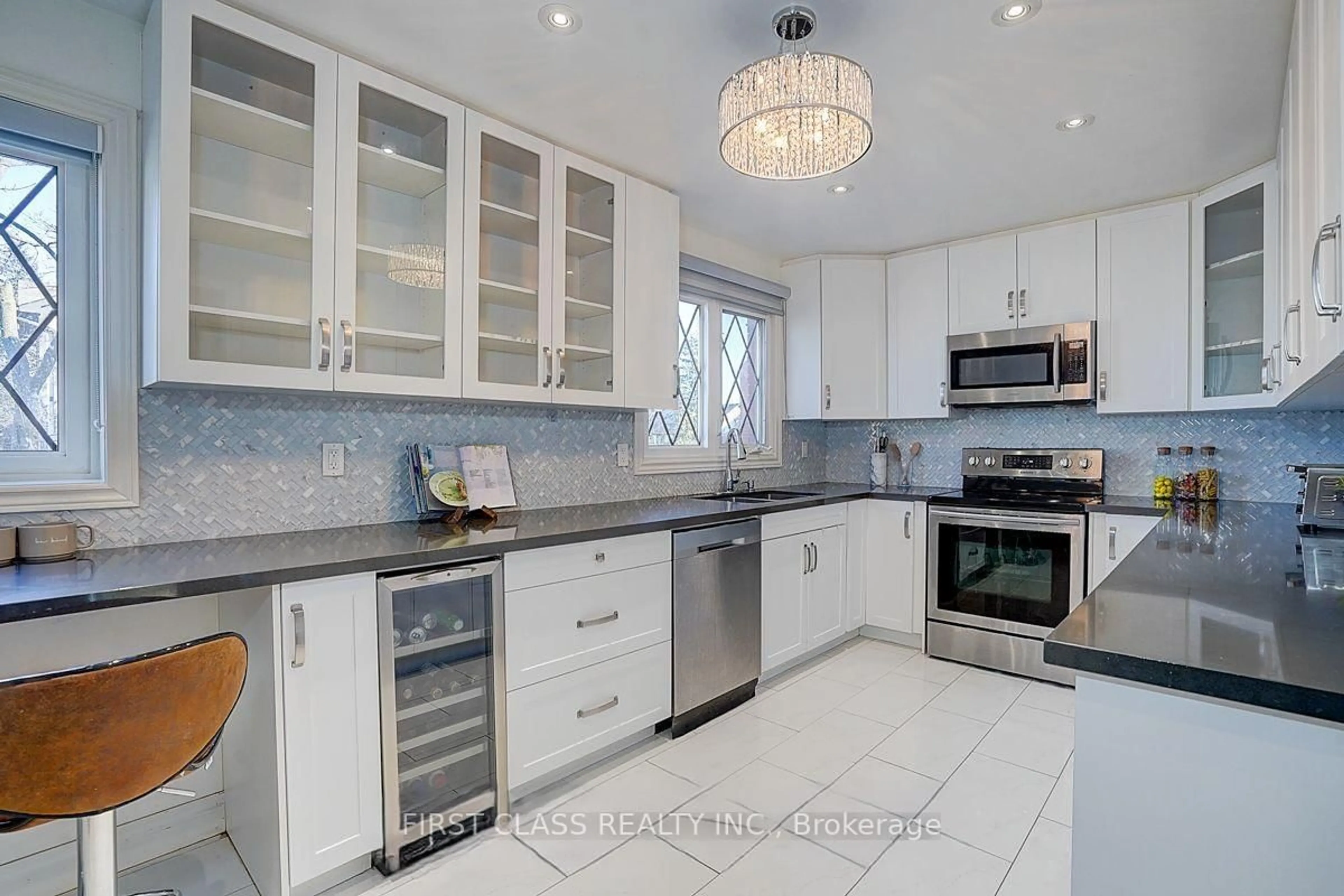 Contemporary kitchen, ceramic/tile floor for 3360 Council Ring Rd #48, Mississauga Ontario L5L 2E4