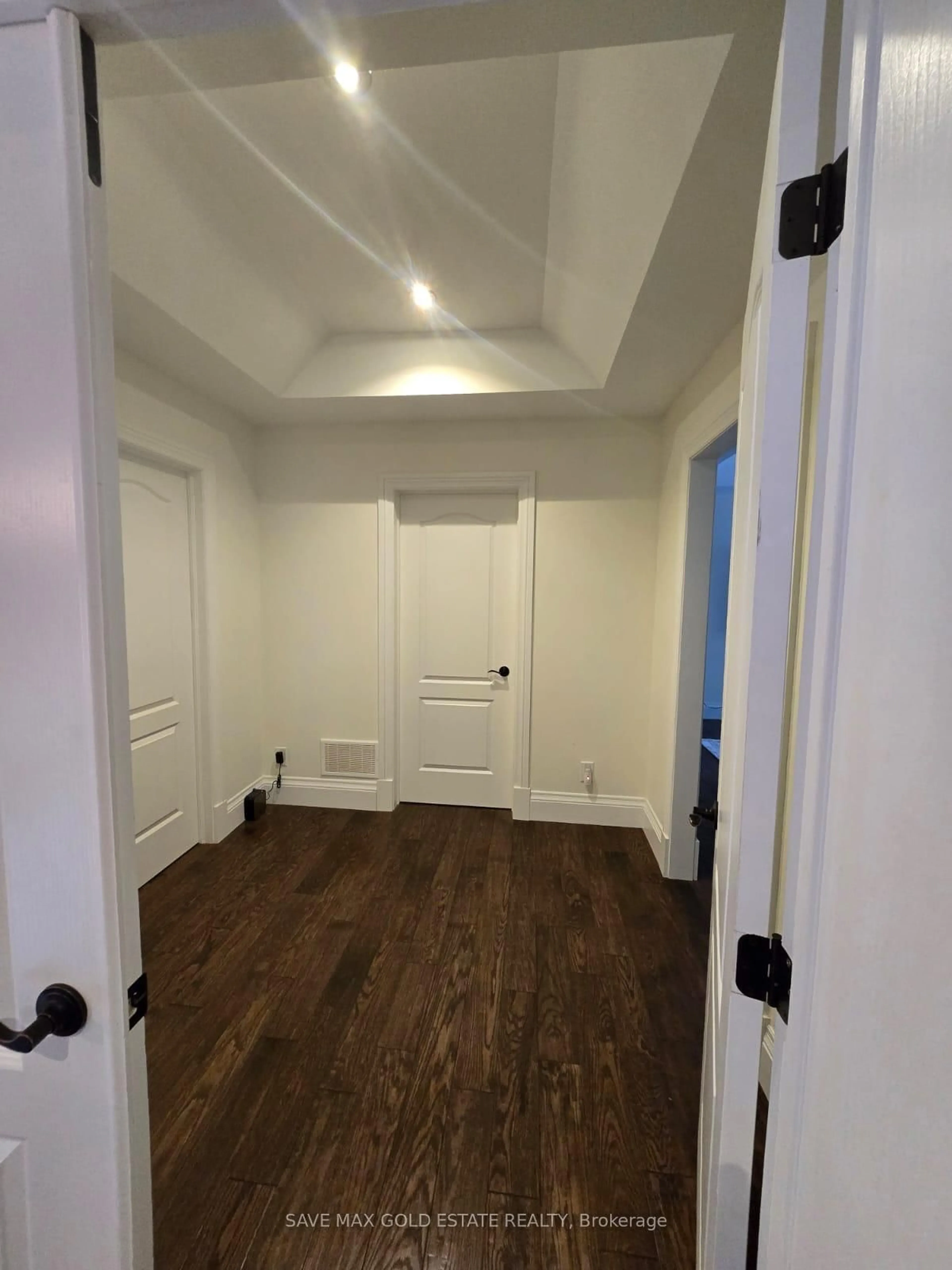 Unknown for 1193 Tisdale St, Oakville Ontario L6L 2S9
