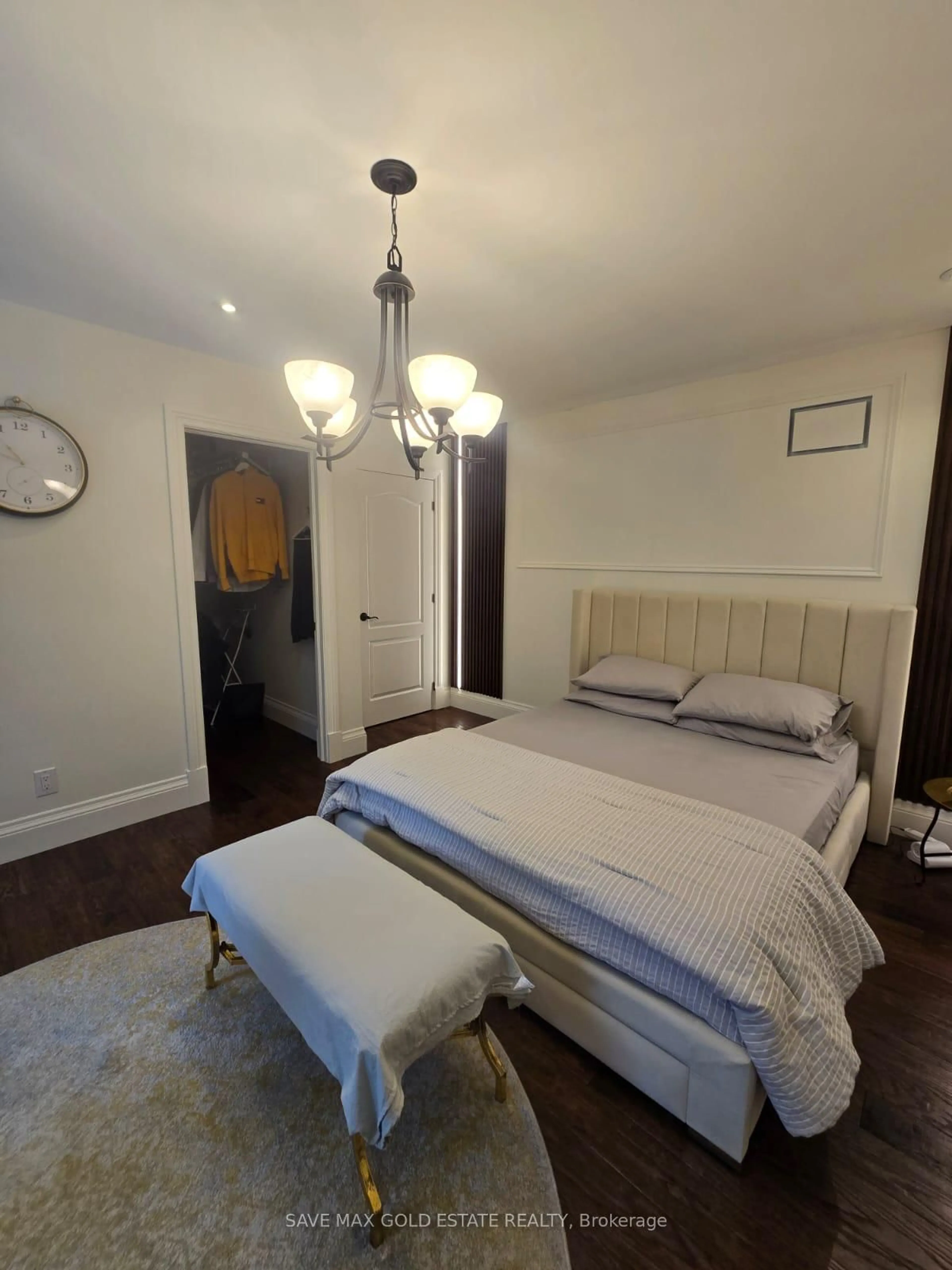Bedroom with bed, unknown for 1193 Tisdale St, Oakville Ontario L6L 2S9