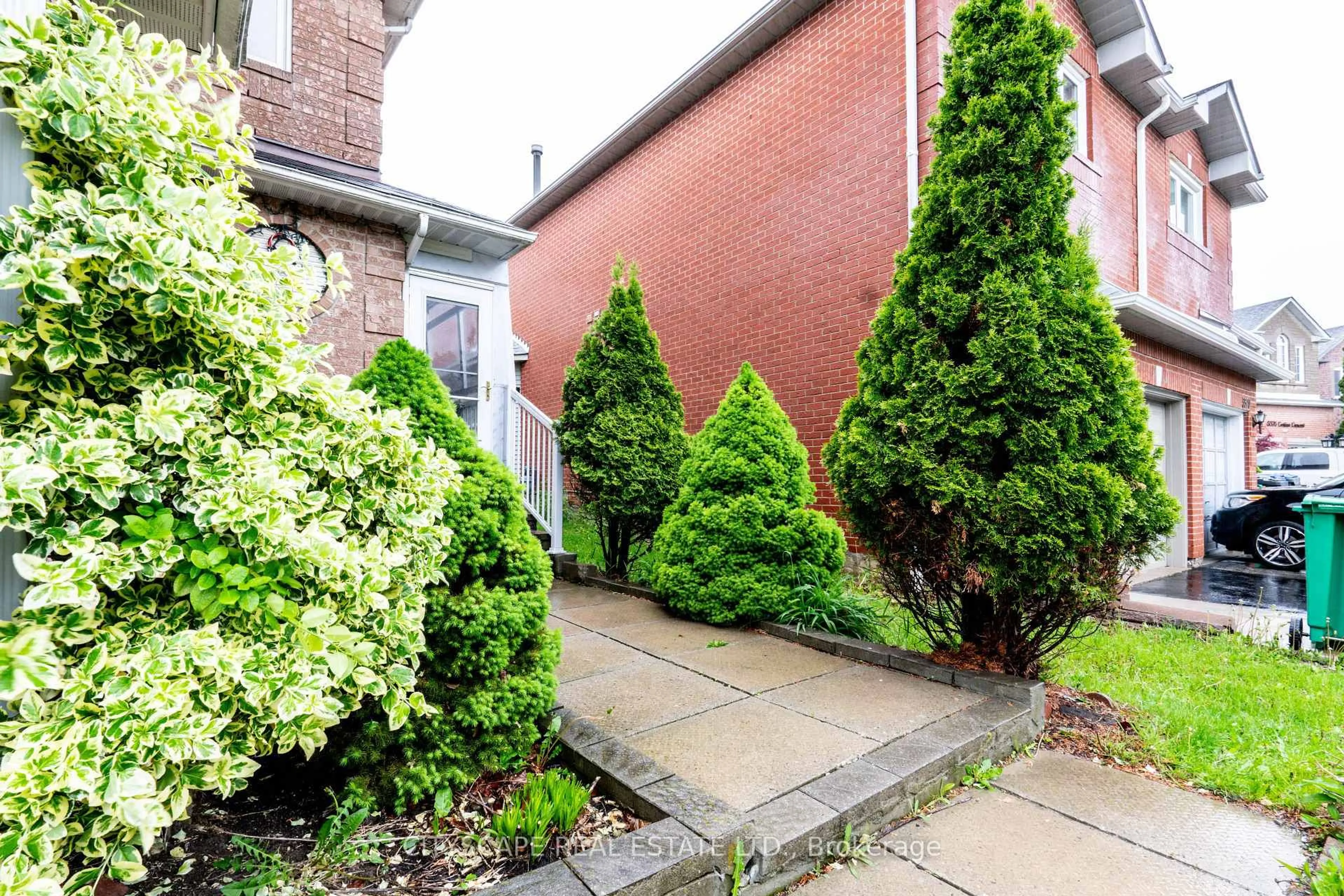 Patio, street for 5566 Cortina Cres, Mississauga Ontario L4Z 3R2
