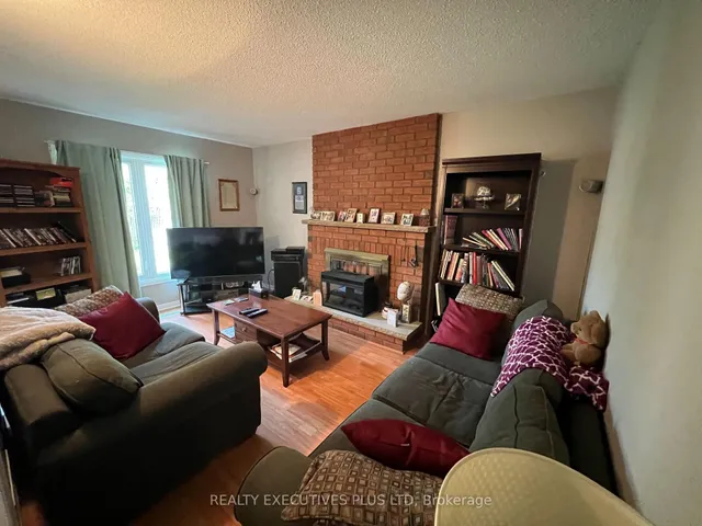 Additional image 6 of 40 Lord Simcoe Dr