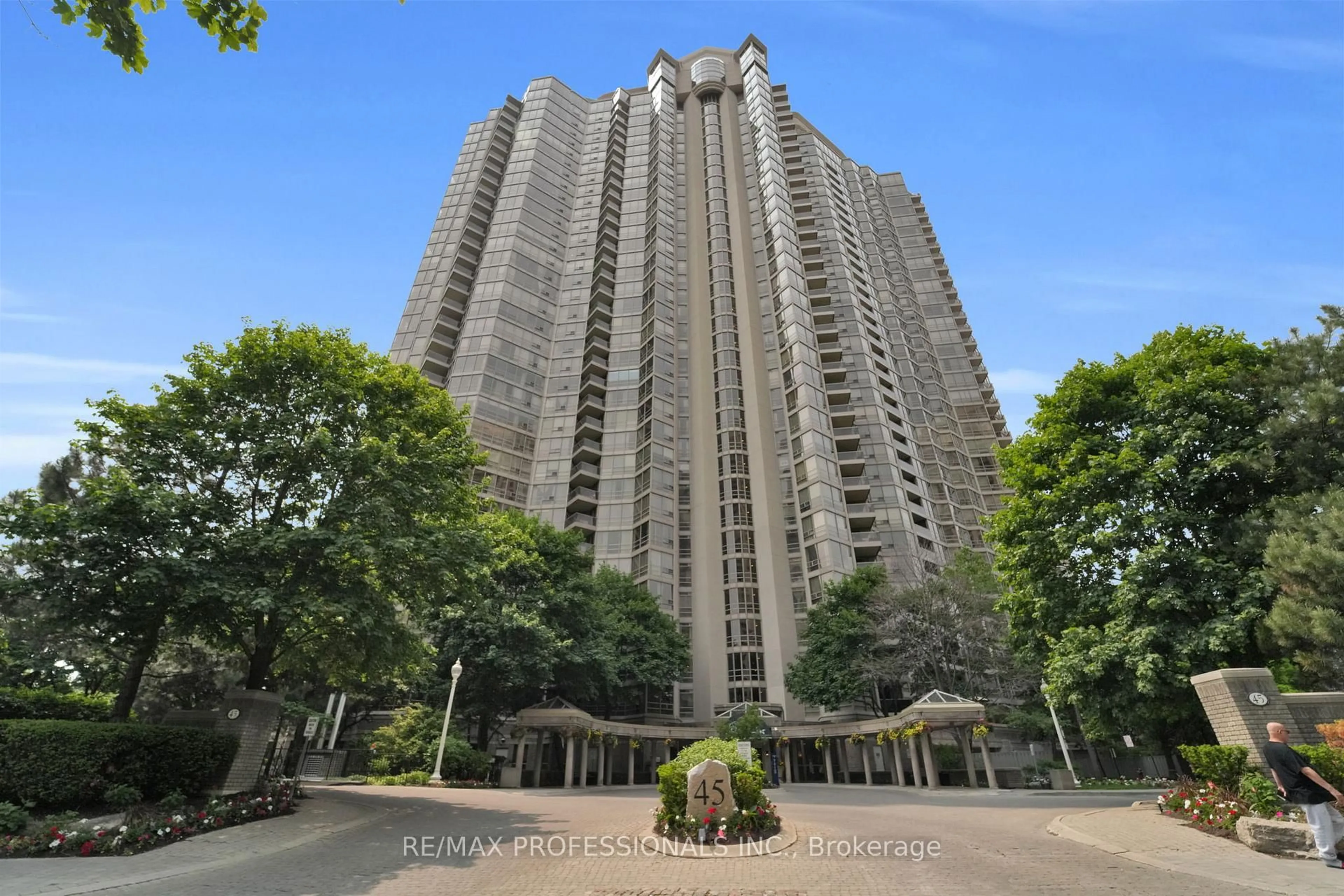 Unknown for 45 Kingsbridge Garden Circ #905, Mississauga Ontario L5R 3K4