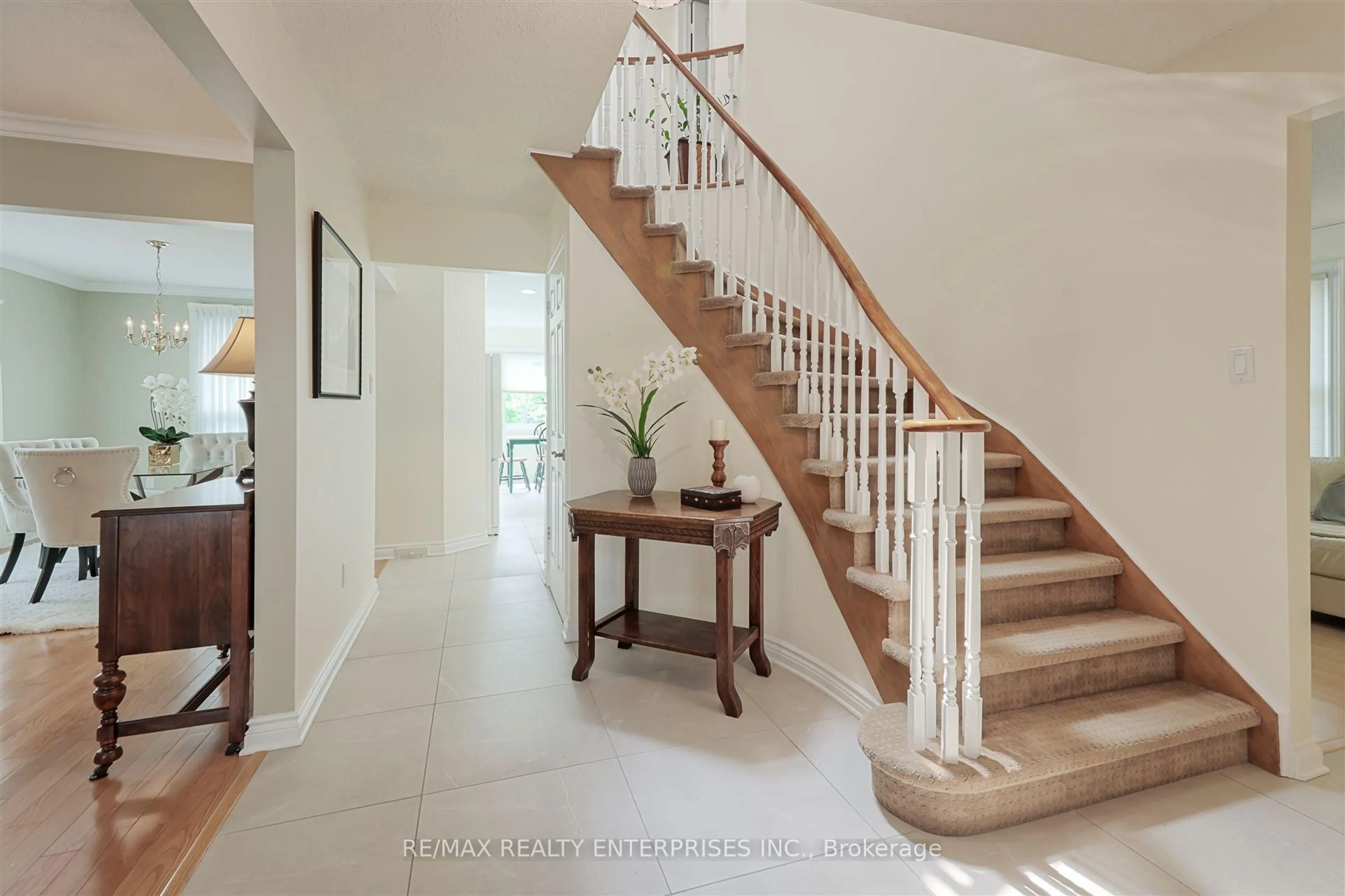 Unknown for 3216 Vanderbilt Rd, Mississauga Ontario L5N 4Y7