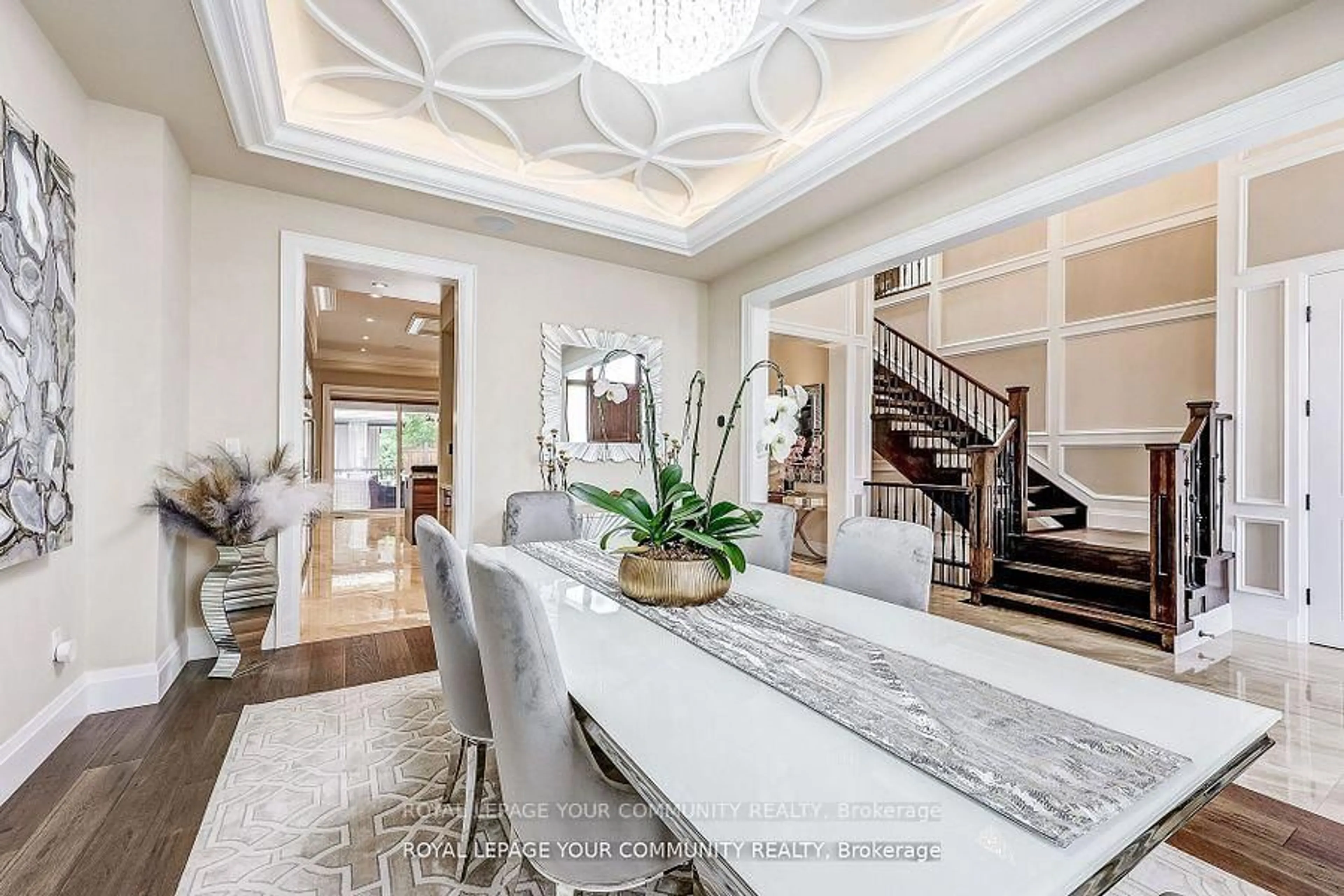 Unknown for 1256 Mineola Gdns, Mississauga Ontario L5G 3Y3