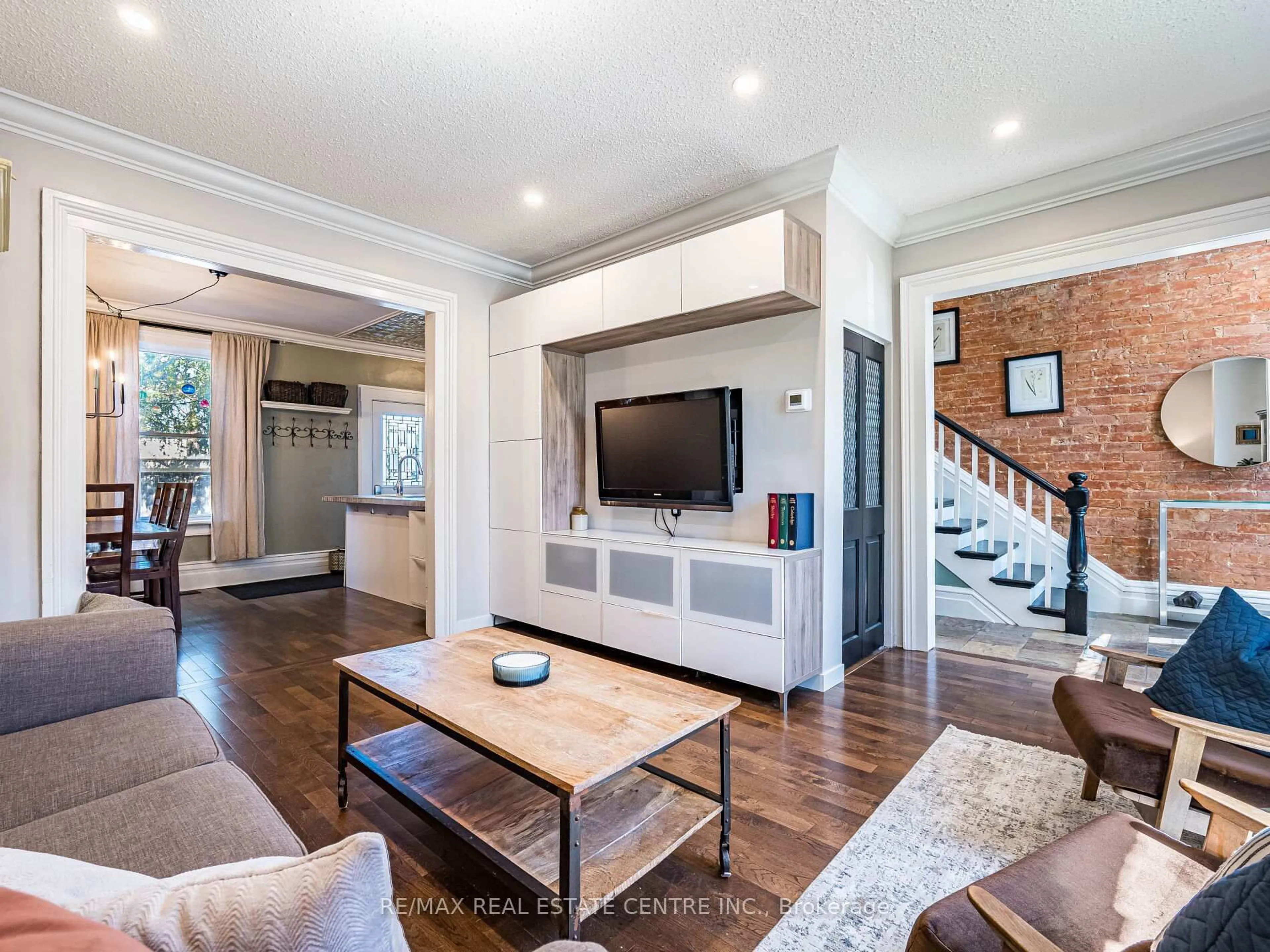 Living room with furniture, unknown for 14 Church St, Halton Hills Ontario L7G 2A2