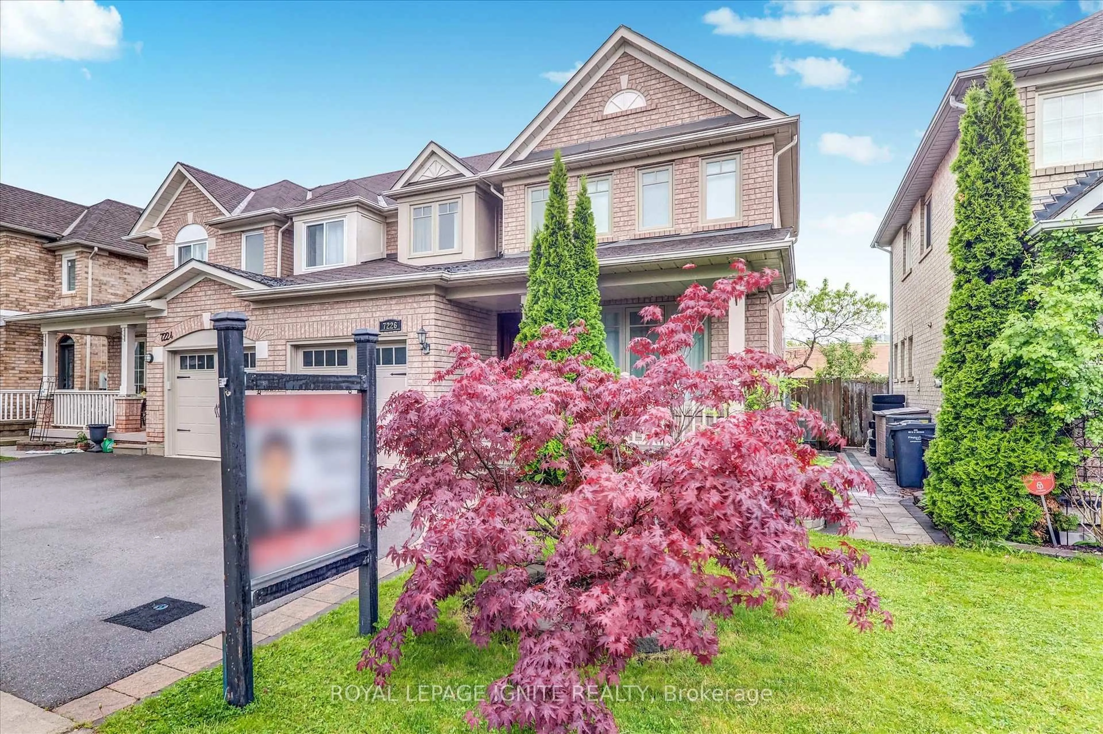 Home with brick exterior material, street for 7226 Torrisdale Lane, Mississauga Ontario L5N 7Y8