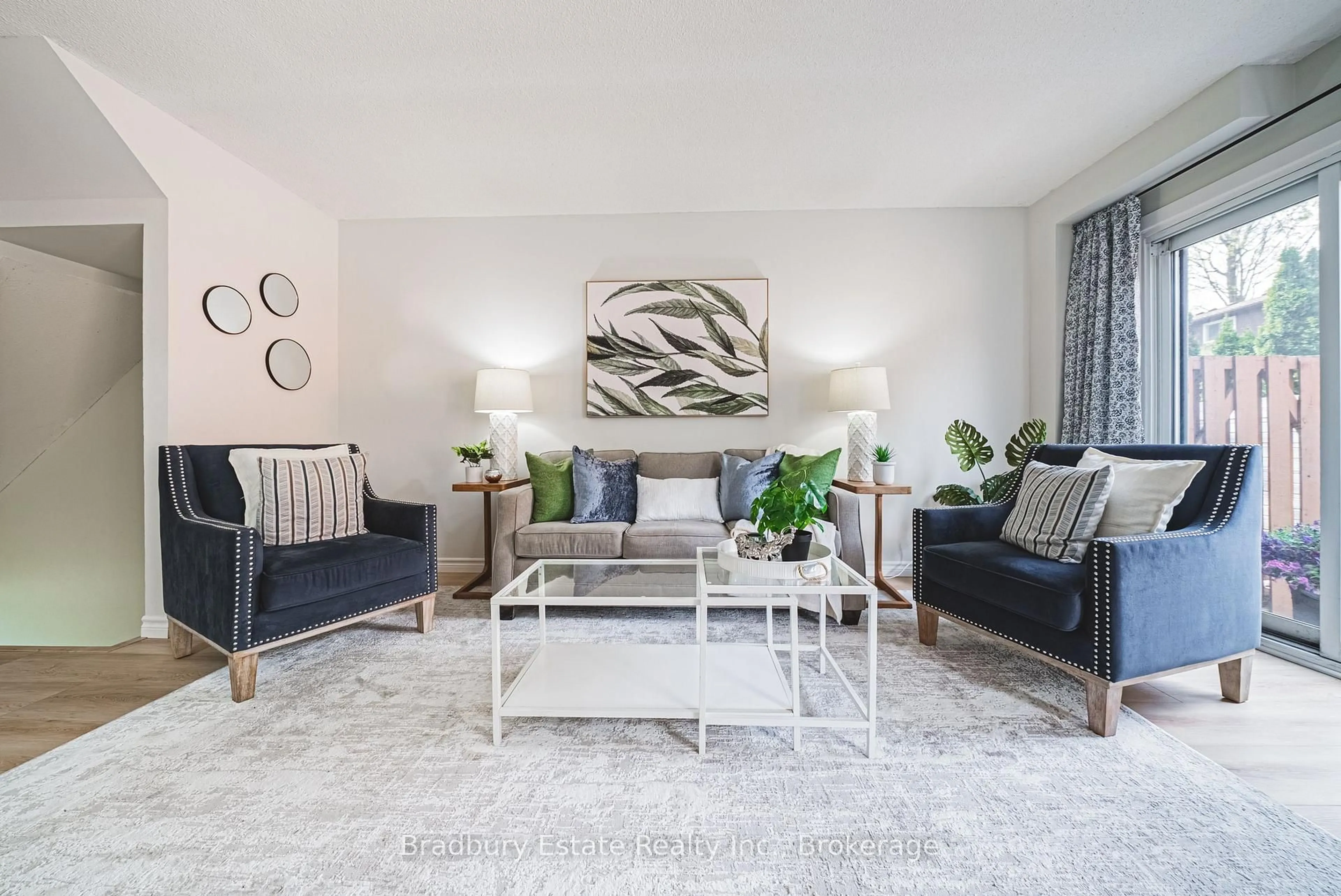 Living room with furniture, unknown for 2301 Cavendish Dr #137, Burlington Ontario L7P 3M3