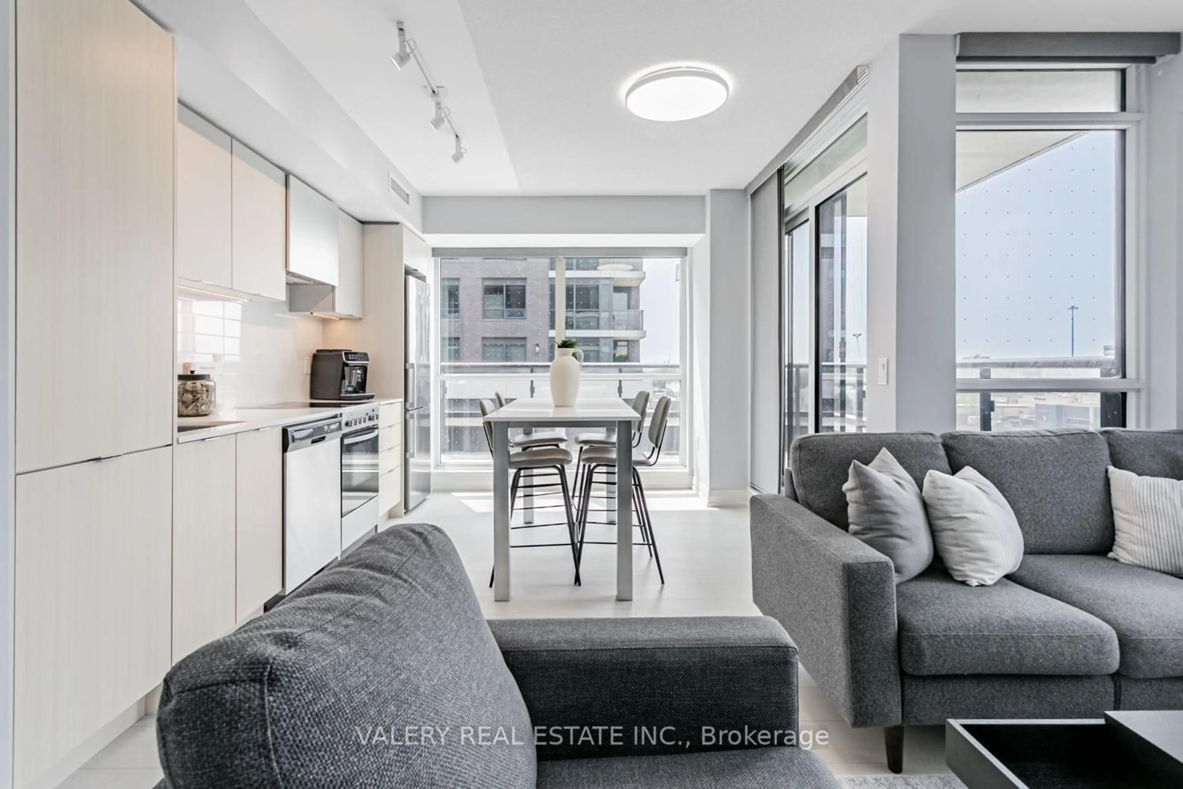 Open concept kitchen, unknown for 26 Gibbs Rd #448, Toronto Ontario M9B 0E3