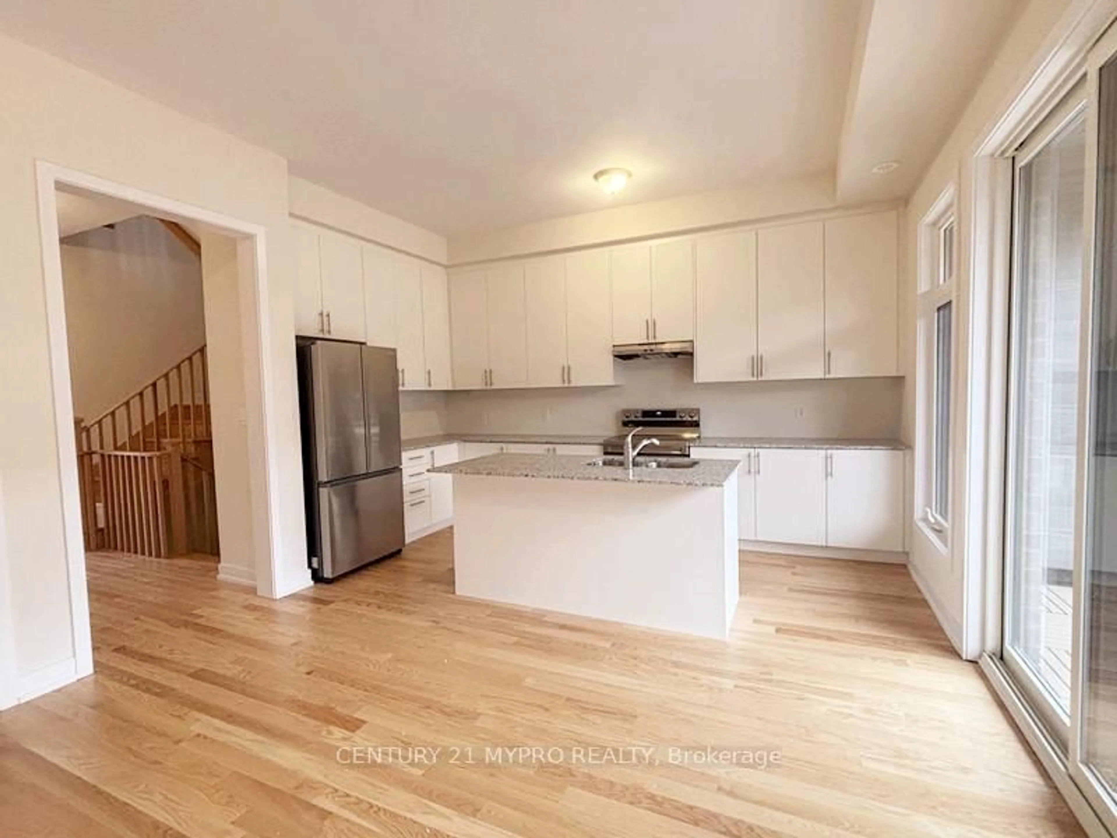 Open concept kitchen, wood/laminate floor for 3050 Perkins Way, Oakville Ontario L6H 7Z3