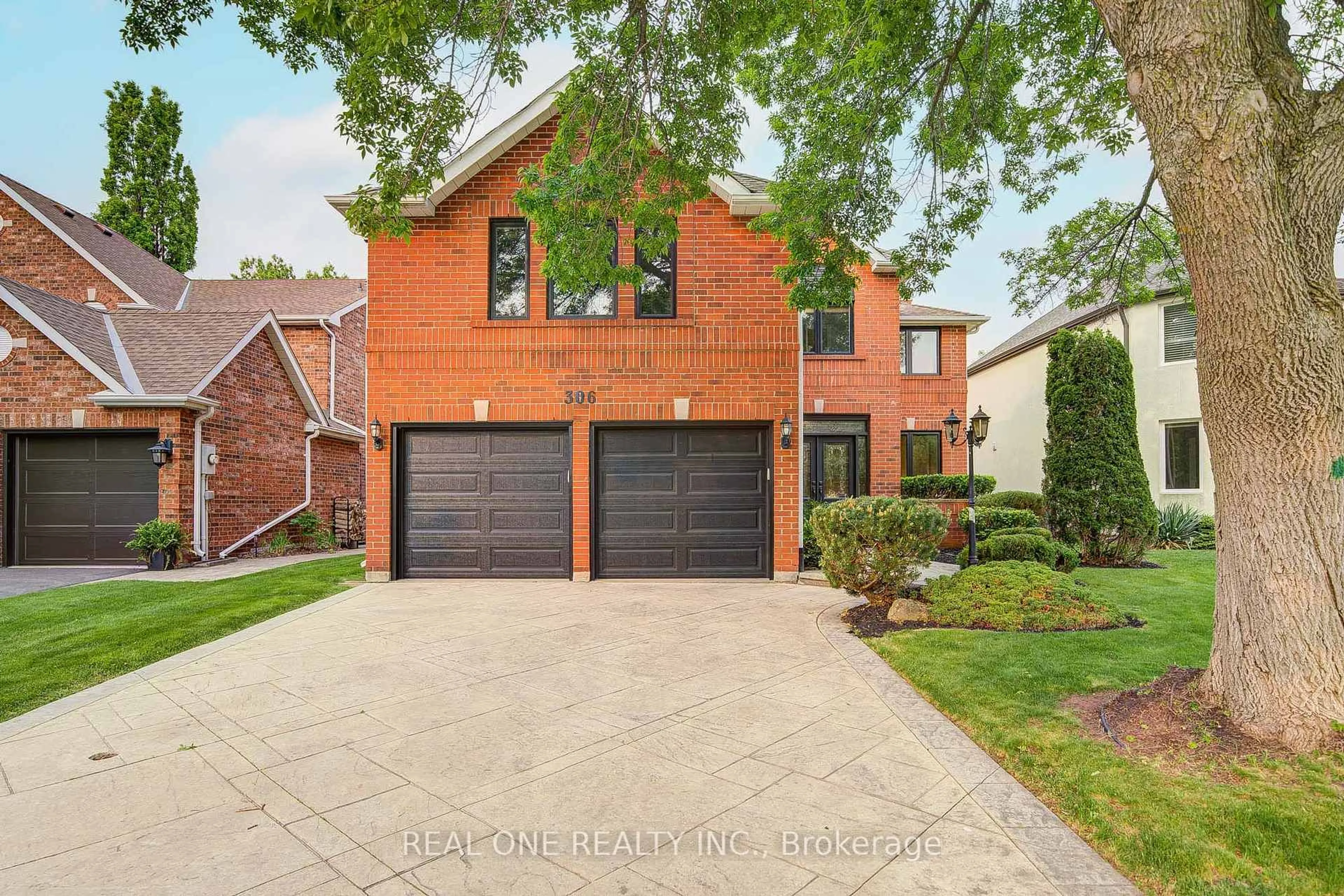Home with brick exterior material, street for 306 Northwood Dr, Oakville Ontario L6M 1M7