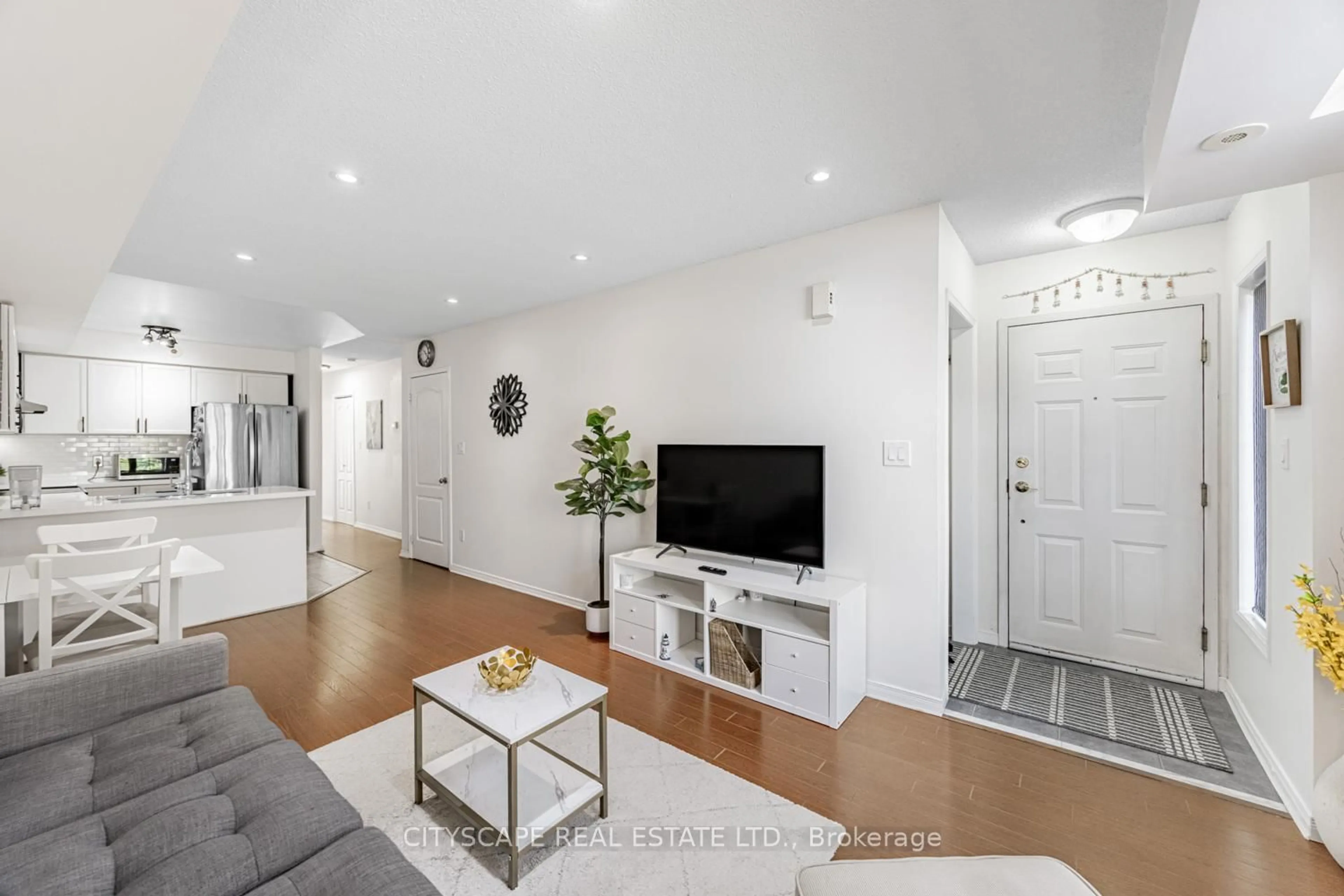 Living room with furniture, unknown for 601 Shoreline Dr #154, Mississauga Ontario L5B 4K3