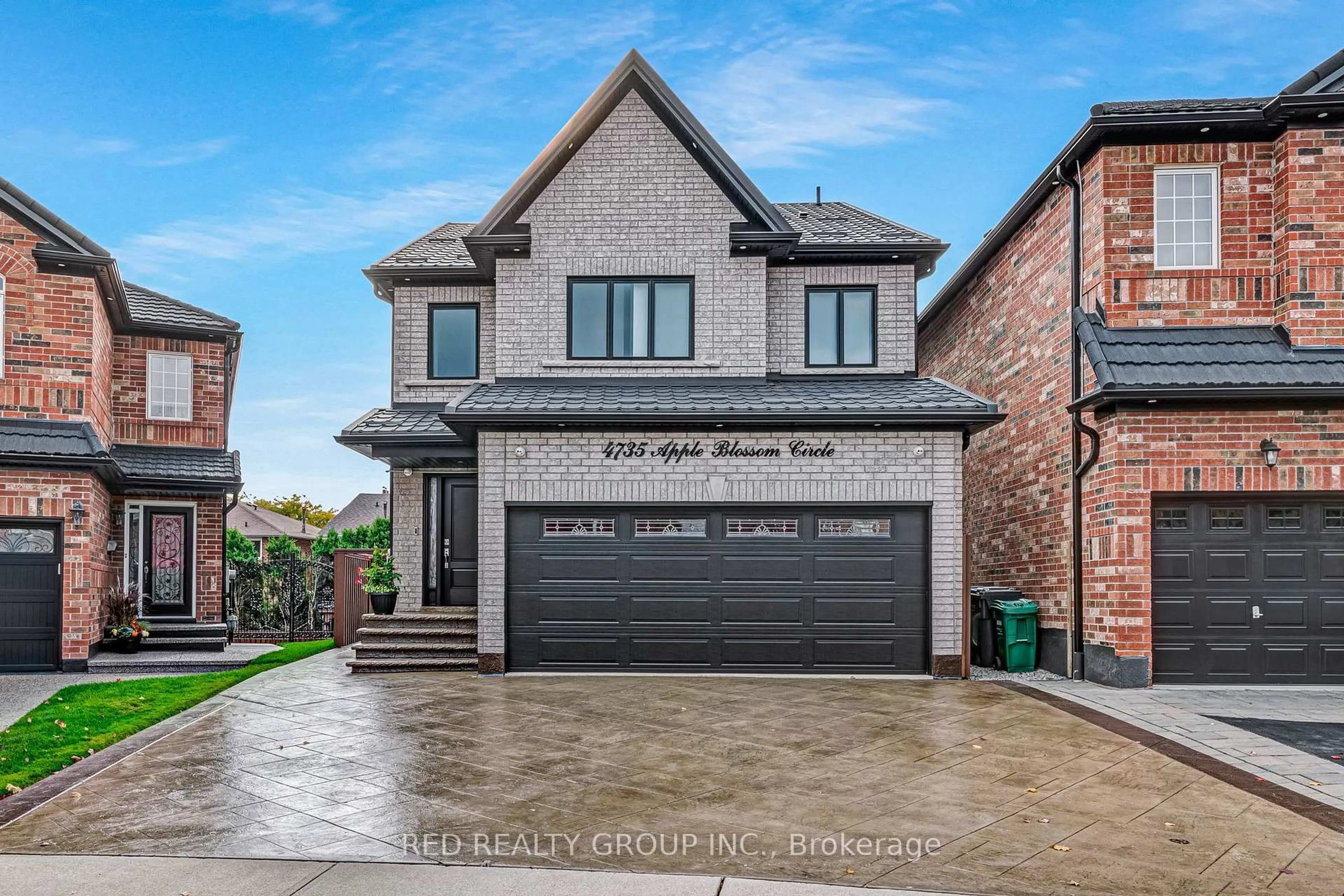 Home with brick exterior material, street for 4735 Apple Blossom Circ, Mississauga Ontario L5V 3C7