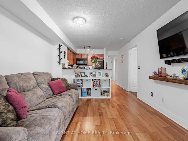 Additional image 22 of 2119 Lakeshore Blvd Unit 318