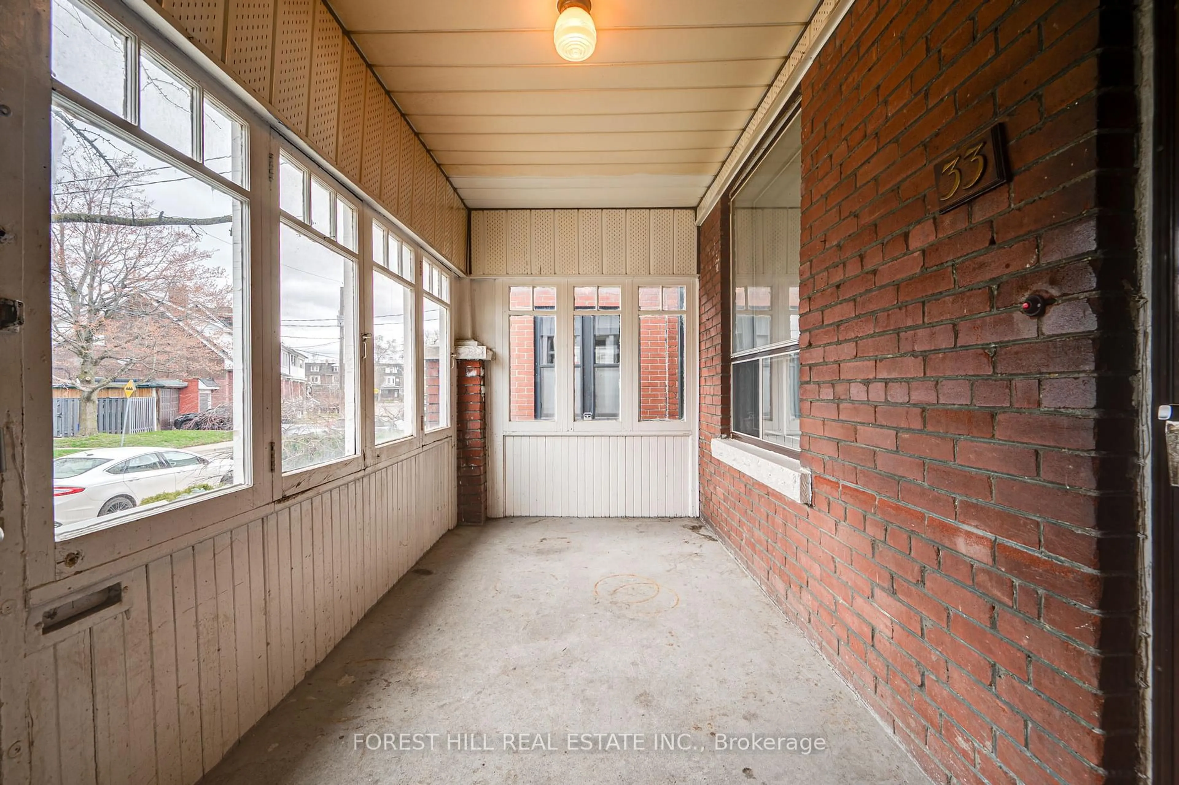 Unknown for 33 Hounslow Heath Rd, Toronto Ontario M6N 1G7