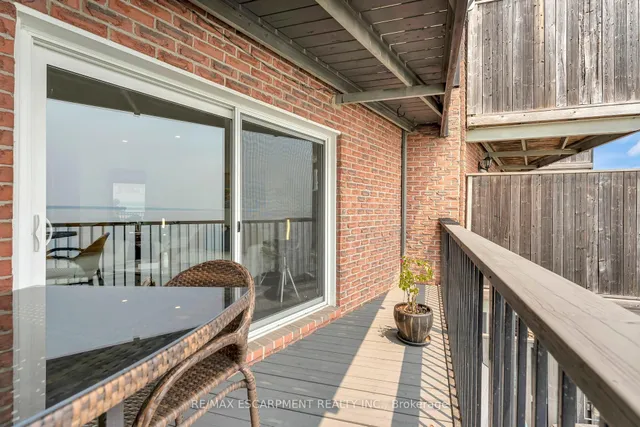 Additional property image - 2136 Old Lakeshore Rd Unit 3