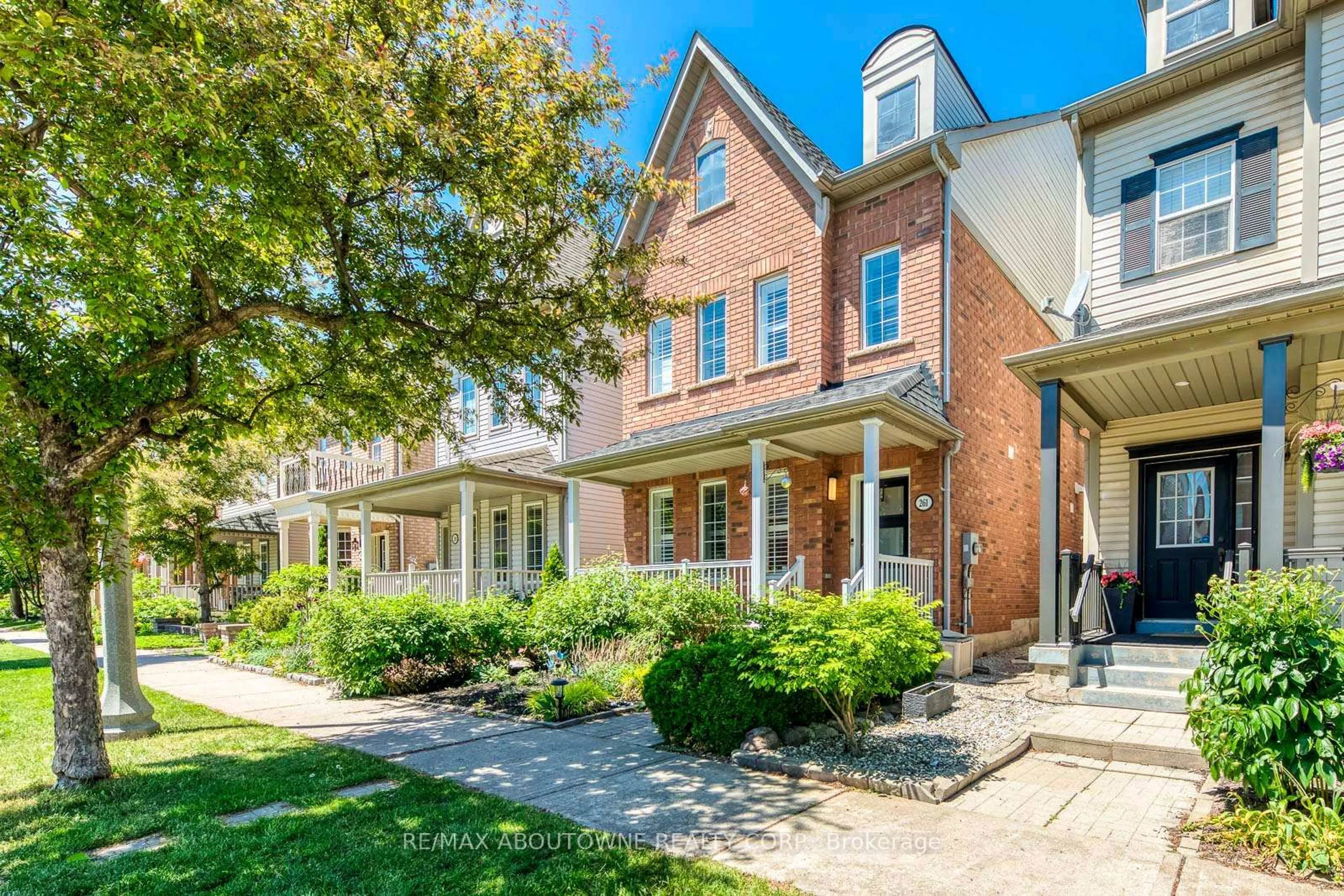 Home with brick exterior material, street for 261 Gatwick Dr, Oakville Ontario L6H 7K3