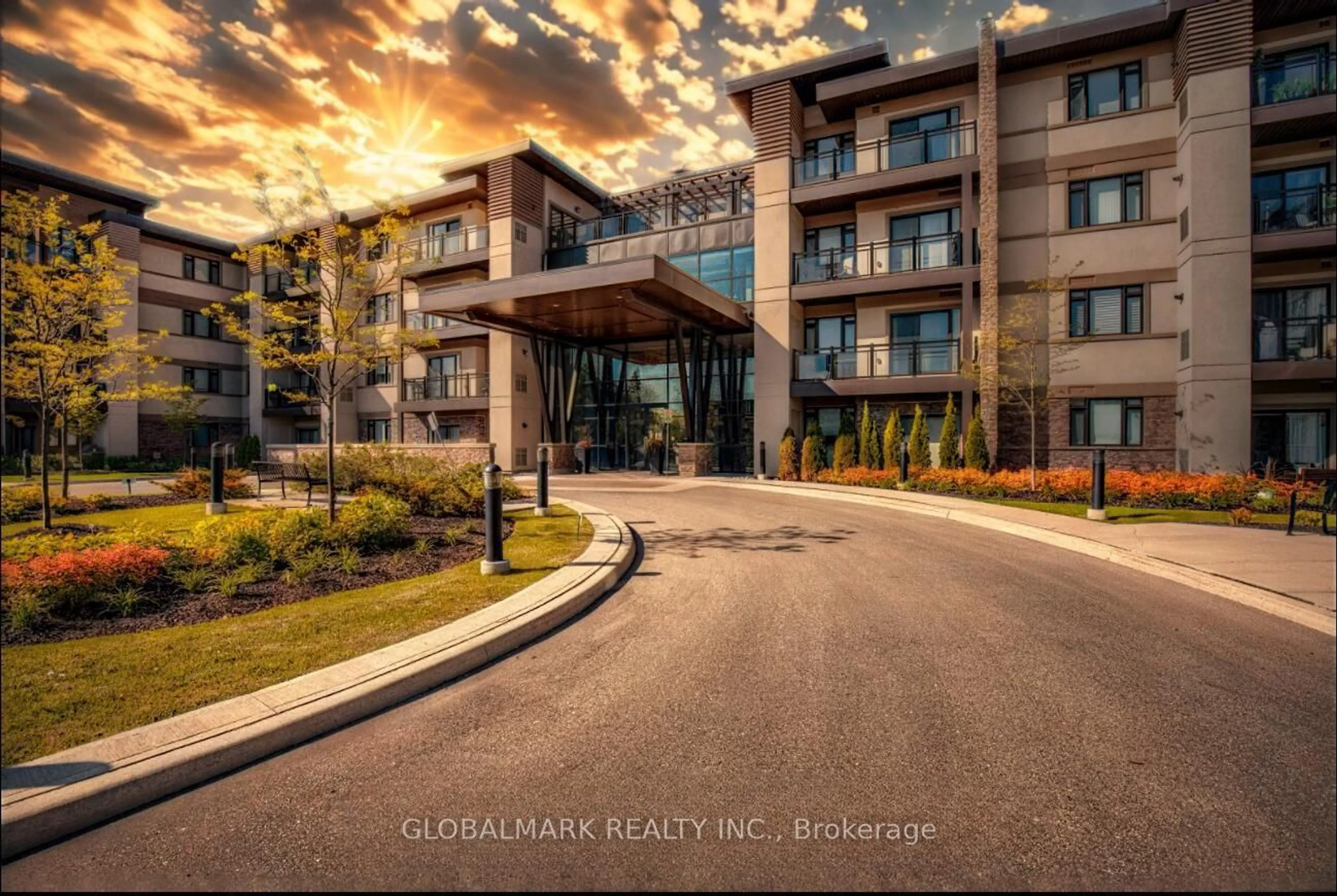 Unknown for 128 Garden Dr #322, Oakville Ontario L6K 0H7
