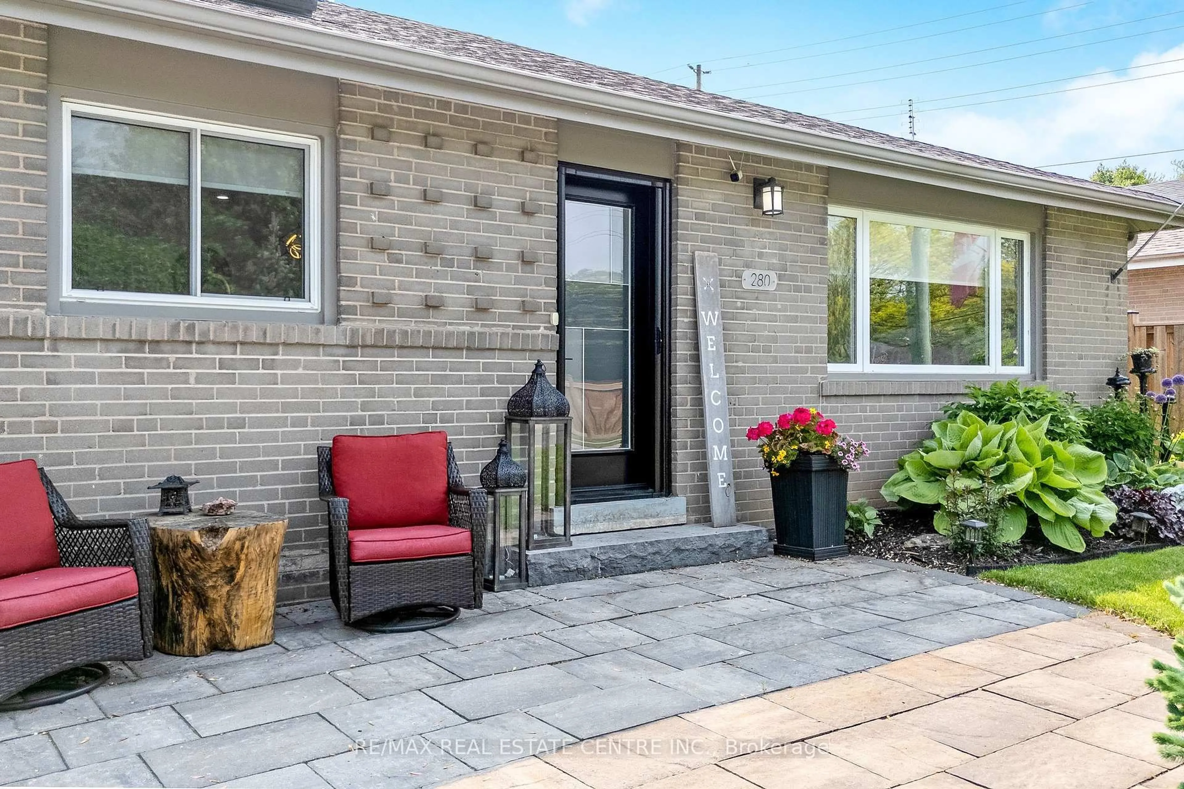 Home with brick exterior material, street for 280 Bell St, Milton Ontario L9T 2B3