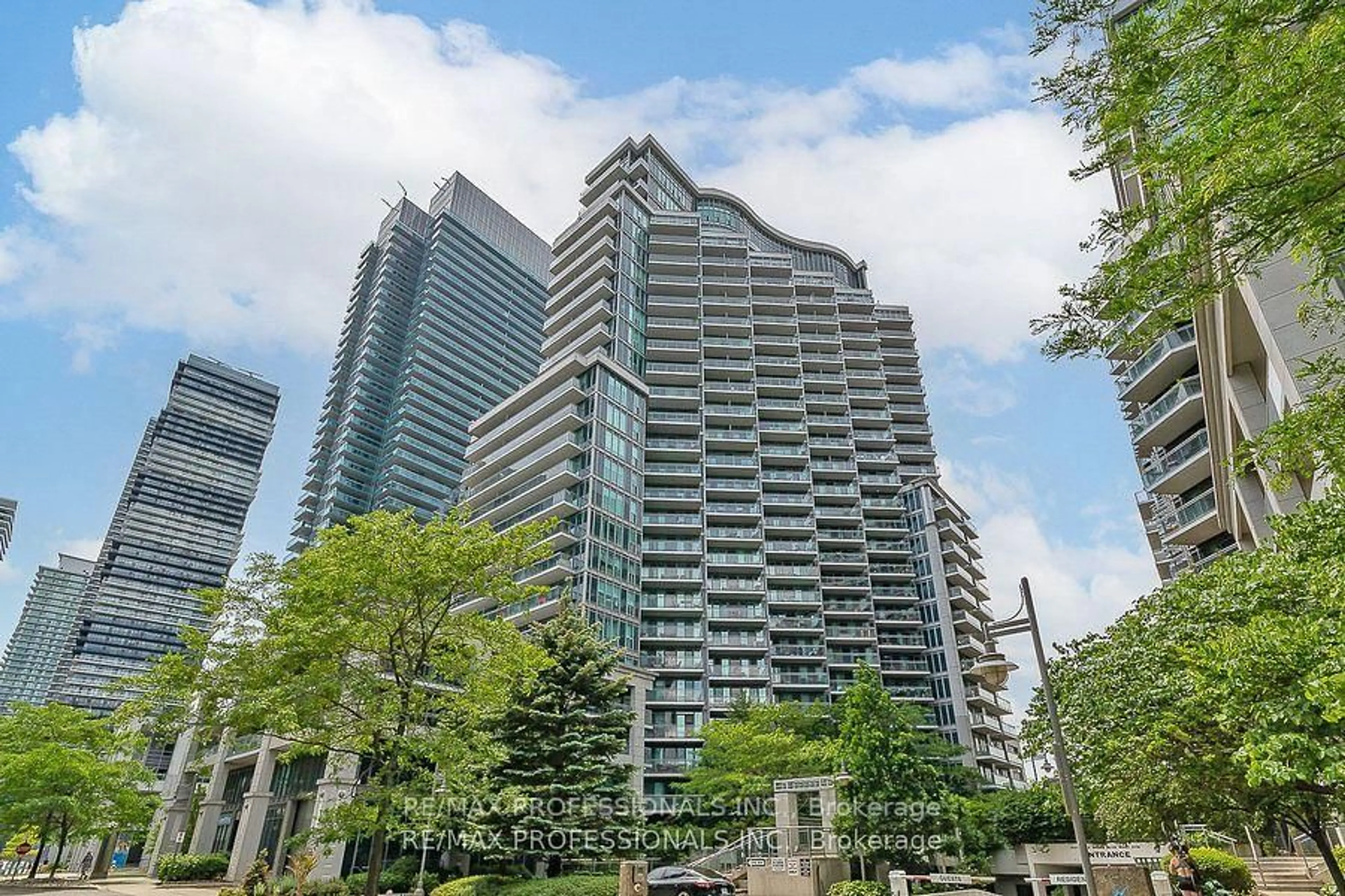 Patio, unknown for 2121 Lake Shore Blvd #1004, Toronto Ontario M8V 2E9