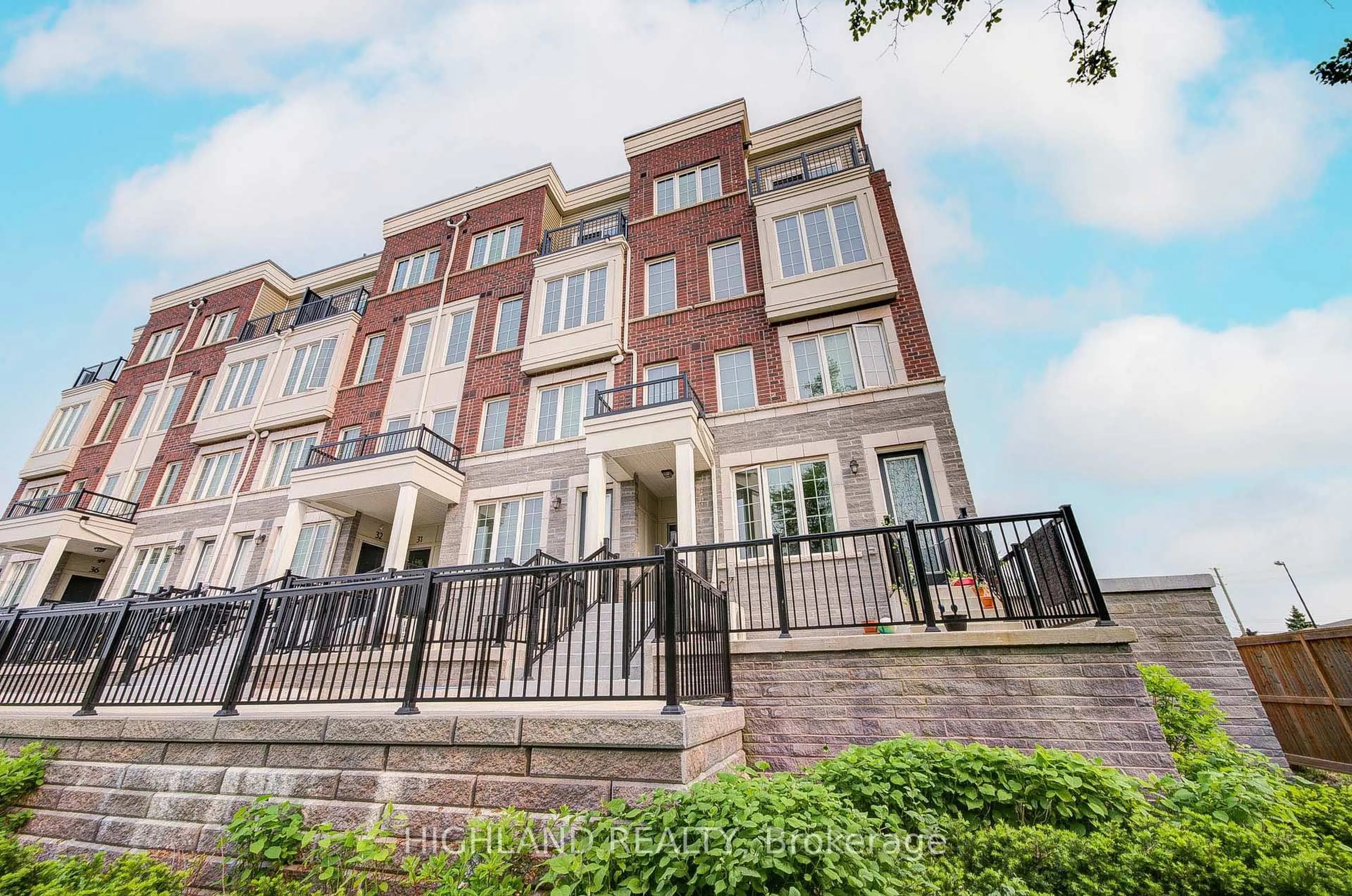 Home with brick exterior material, building for 2199 Lillykin St #28, Oakville Ontario L6H 7H2