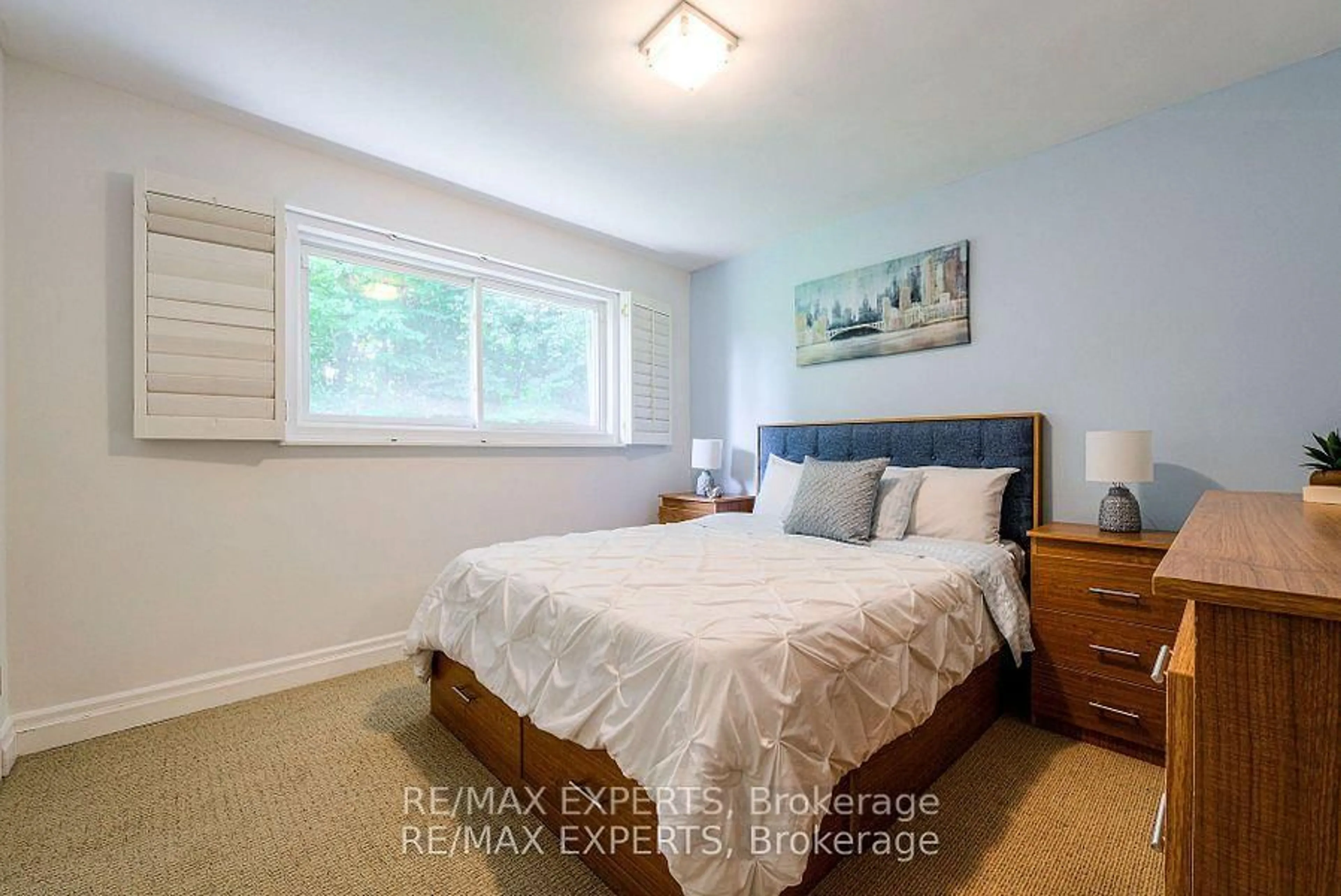 Bedroom with bed, wood/laminate floor for 17 Keily Cres, Caledon Ontario L7E 0R3