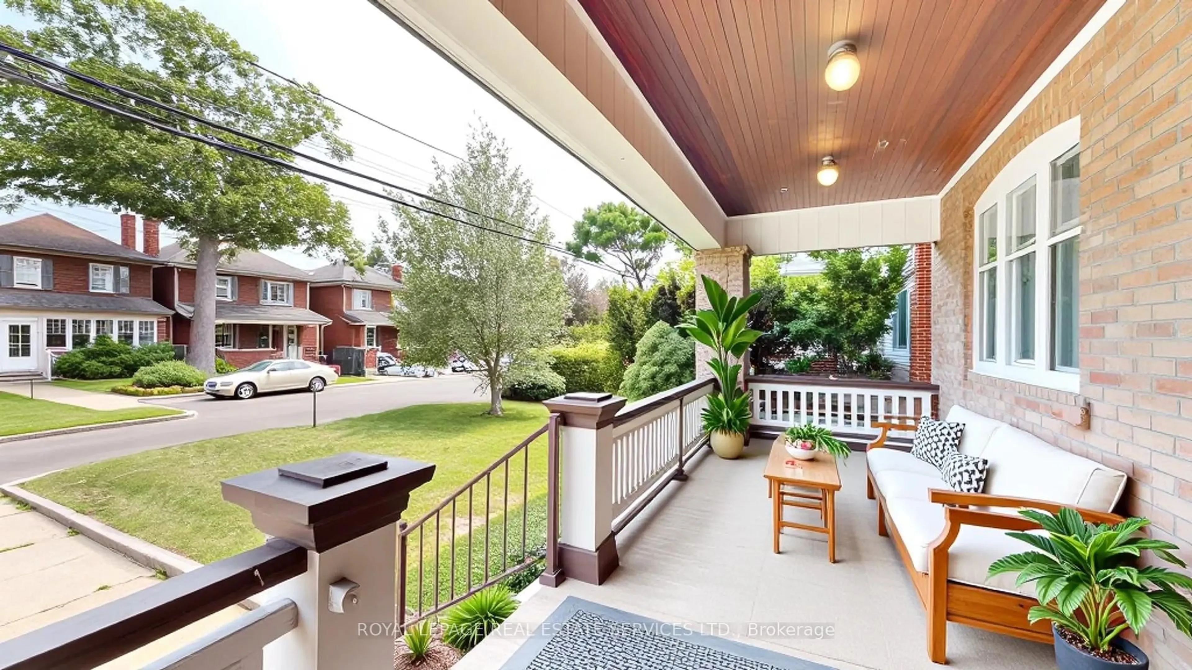 Patio, street for 302 Windermere Ave, Toronto Ontario M6S 3K7