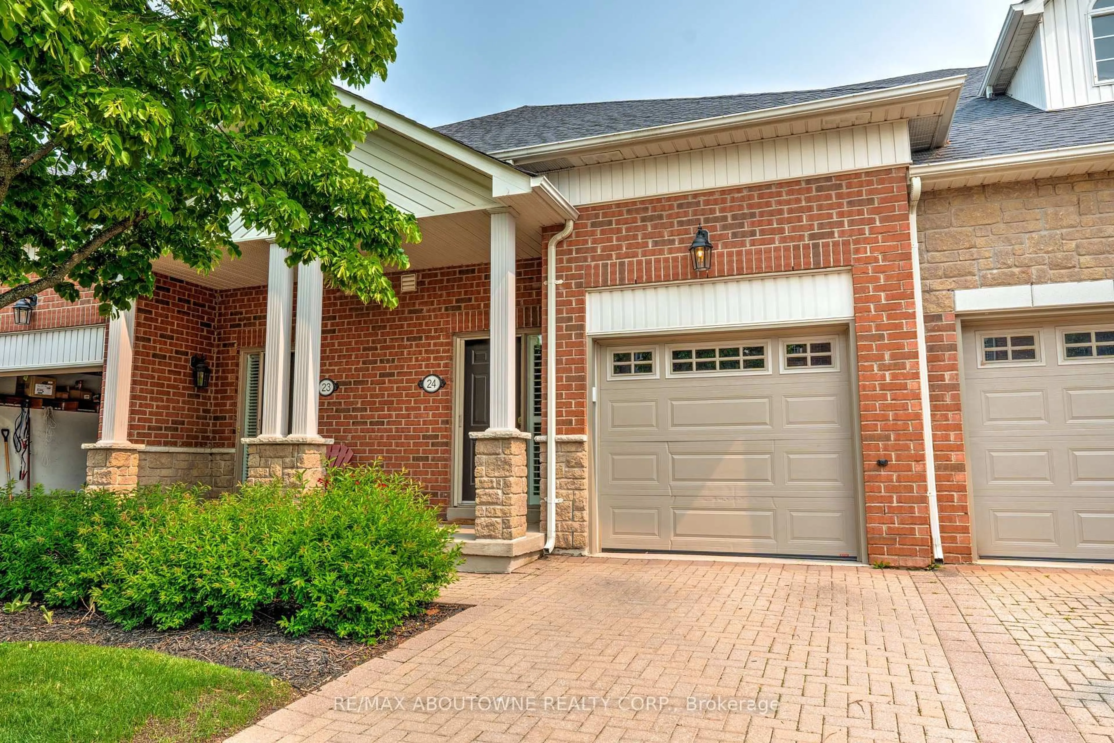 Home with brick exterior material, street for 1169 Dorval Dr #24, Oakville Ontario L6M 4V7