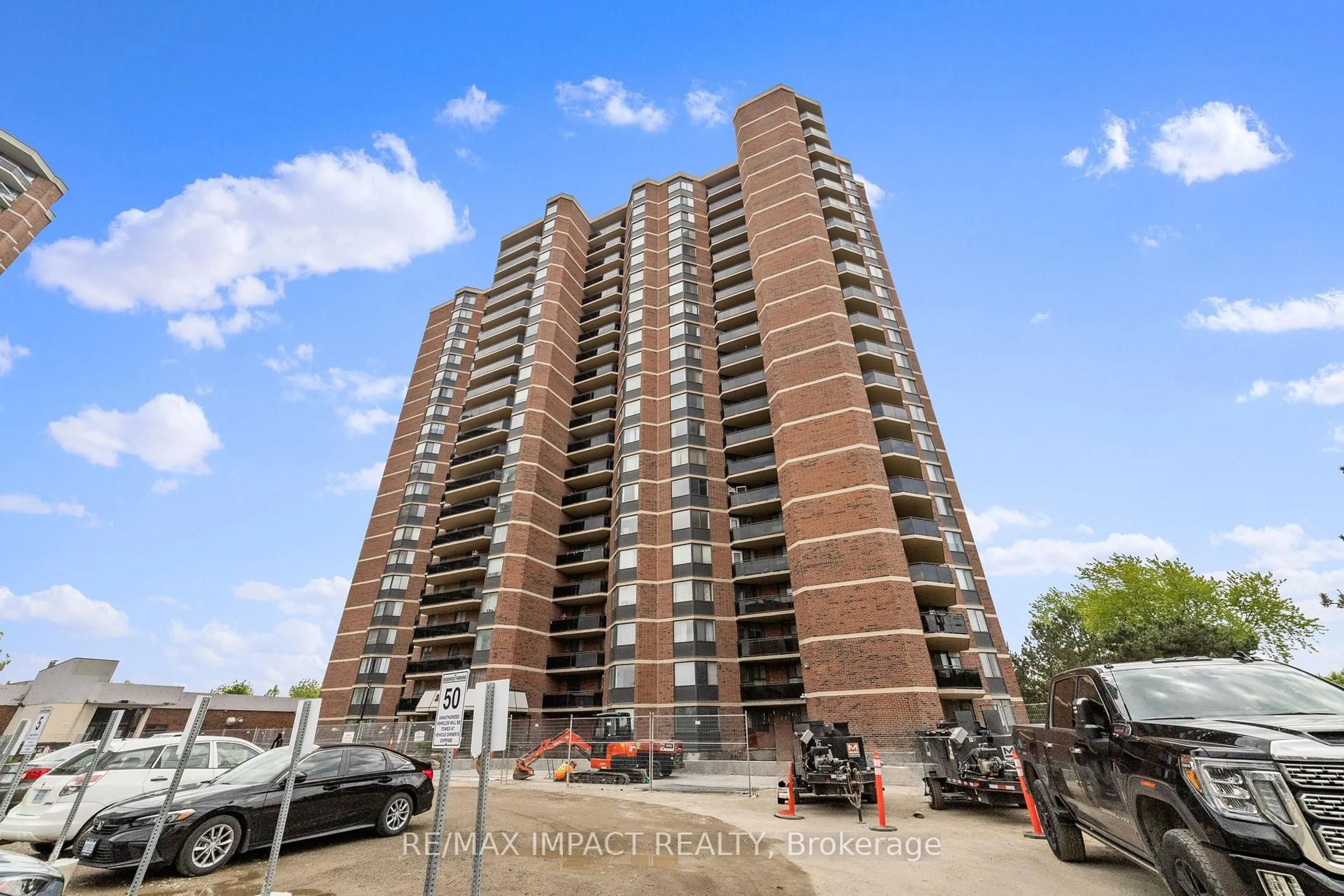 A pic from outside/outdoor area/front of a property/back of a property/a pic from drone, unknown for 234 Albion Rd #1809, Toronto Ontario M9W 6A5