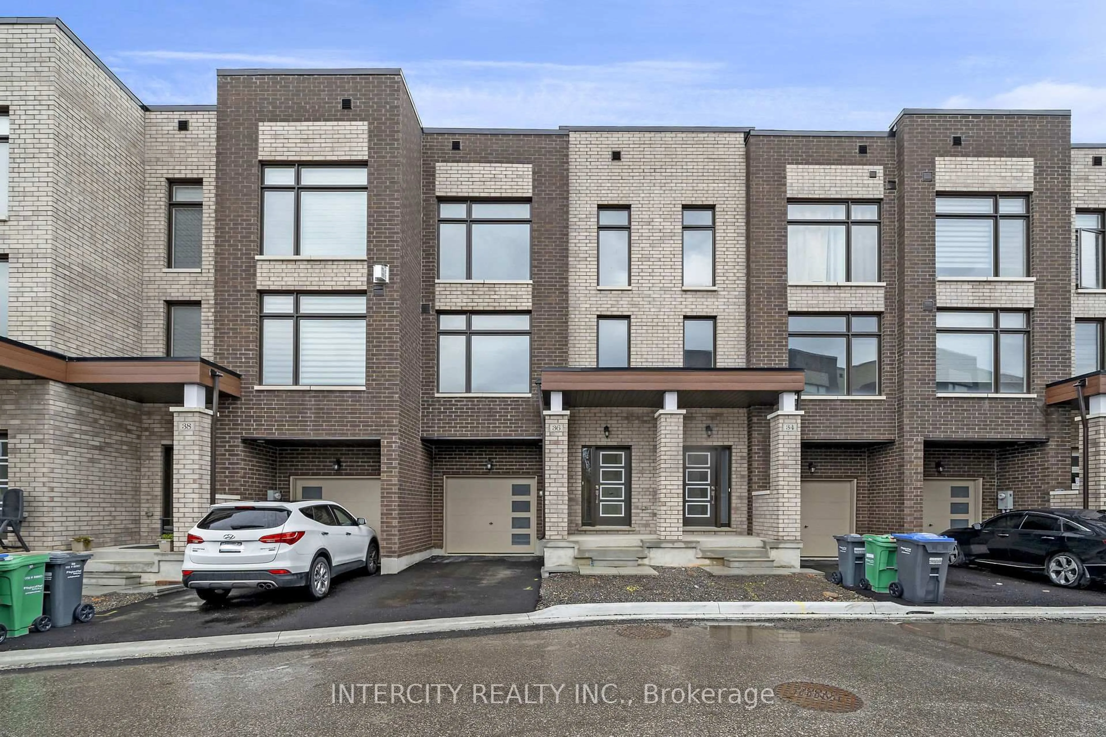 Unknown for 36 Queenpost Dr, Brampton Ontario L6Y 6L2