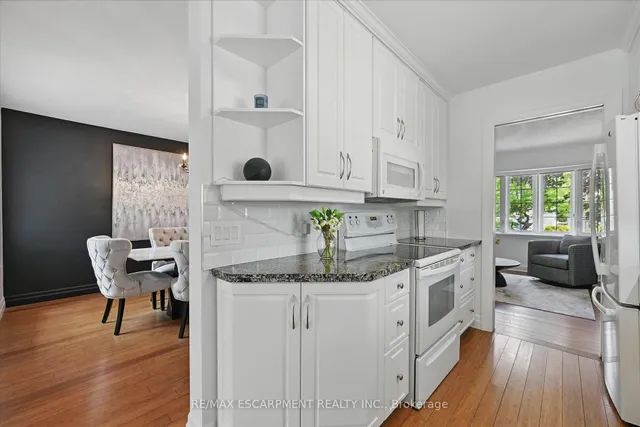 Additional property image - 462 Woodland Ave