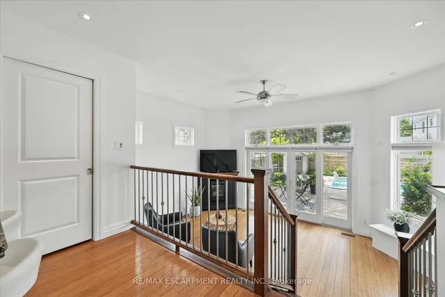Additional property image - 462 Woodland Ave