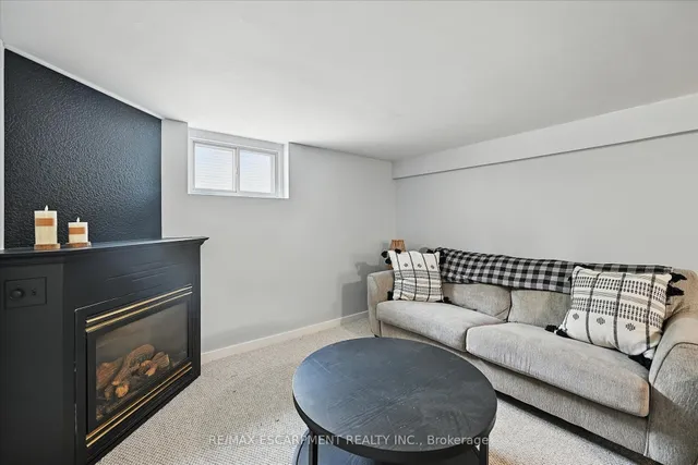 Additional property image - 462 Woodland Ave