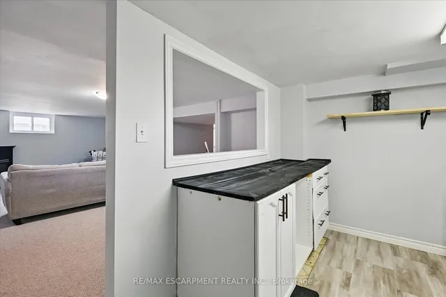 Additional property image - 462 Woodland Ave