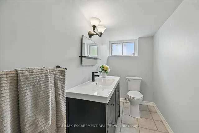 Additional property image - 462 Woodland Ave