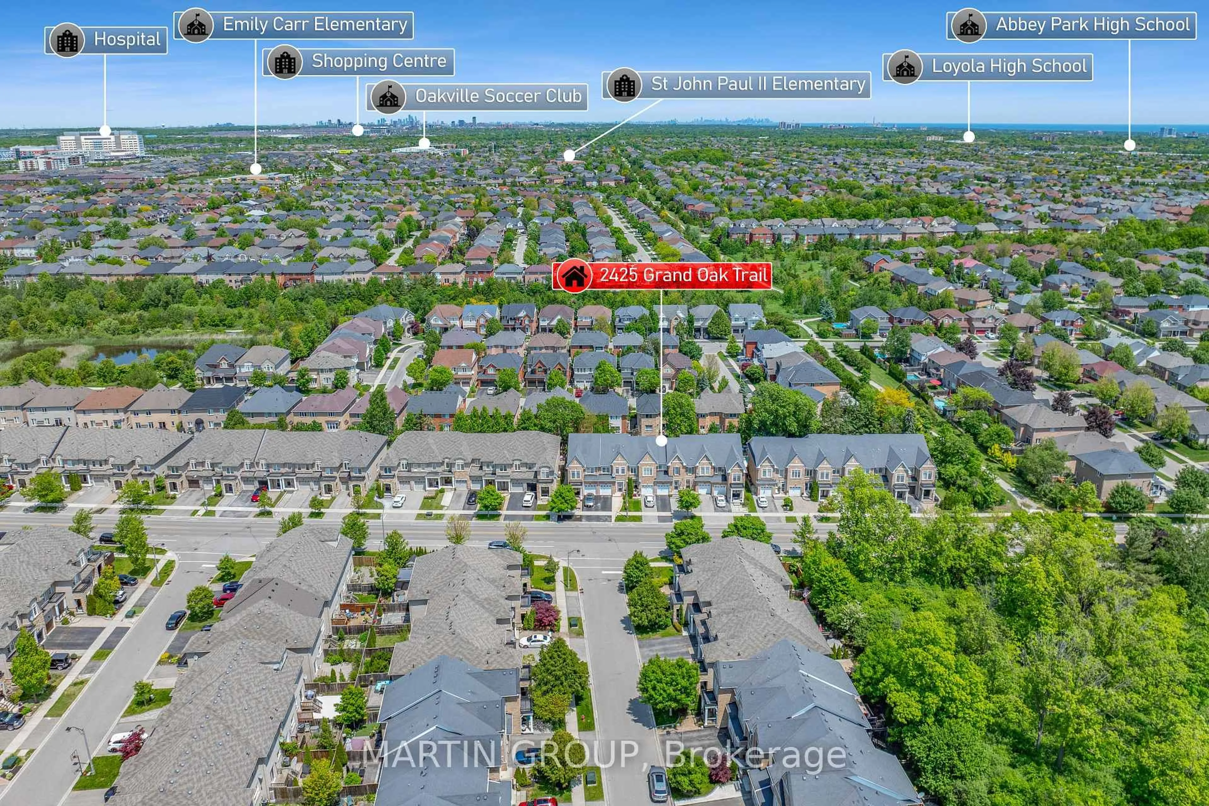 A pic from outside/outdoor area/front of a property/back of a property/a pic from drone, street for 2425 Grand Oak Tr, Oakville Ontario L6M 0J4