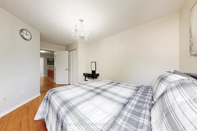 Additional property image - 5255 Guildwood Way Unit 1