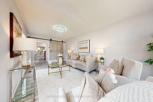 Additional property image - 949 Zelinsky Cres