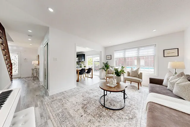 Additional property image - 949 Zelinsky Cres