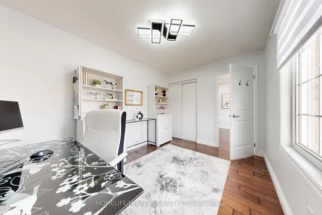 Additional property image - 949 Zelinsky Cres