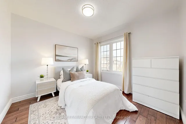 Additional property image - 949 Zelinsky Cres