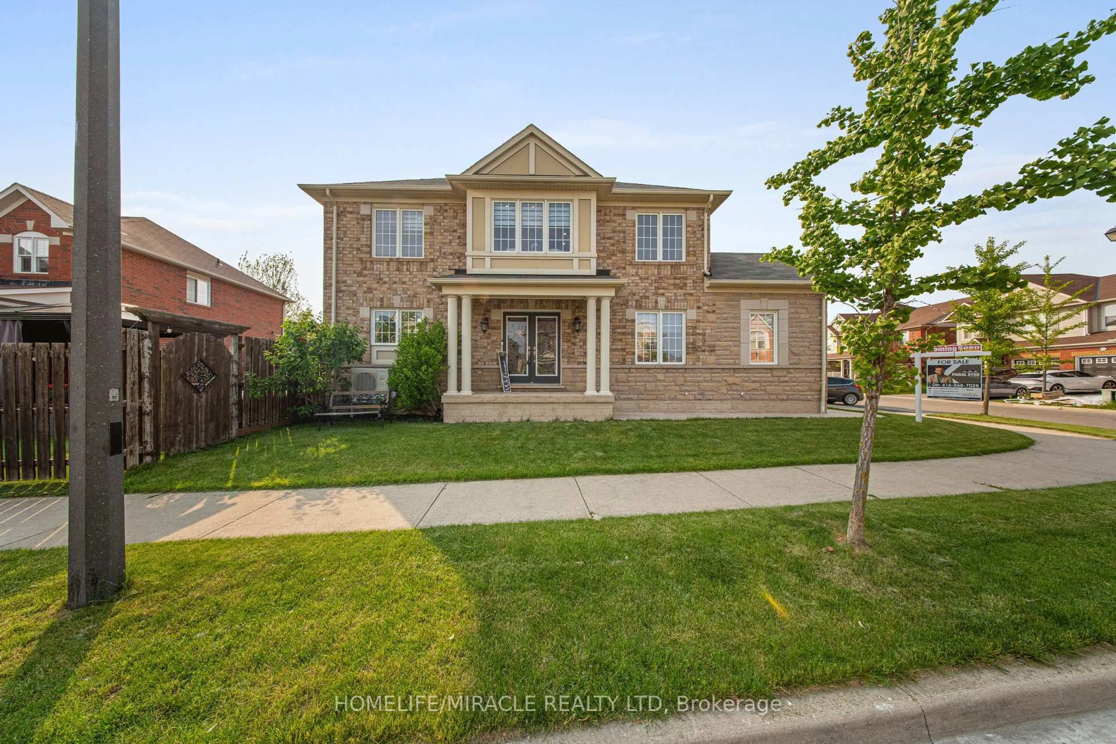 Home with brick exterior material, street for 949 Zelinsky Cres, Milton Ontario L9T 0L5