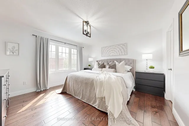Additional property image - 949 Zelinsky Cres