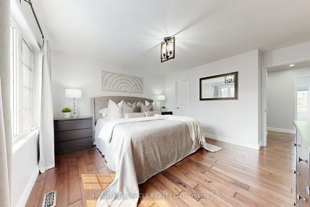 Additional property image - 949 Zelinsky Cres