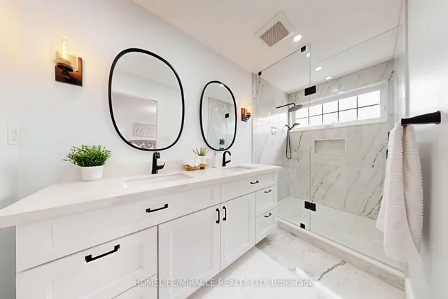 Additional property image - 949 Zelinsky Cres