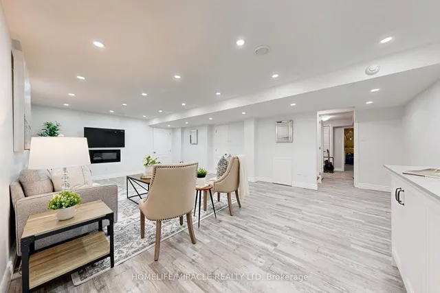 Additional property image - 949 Zelinsky Cres