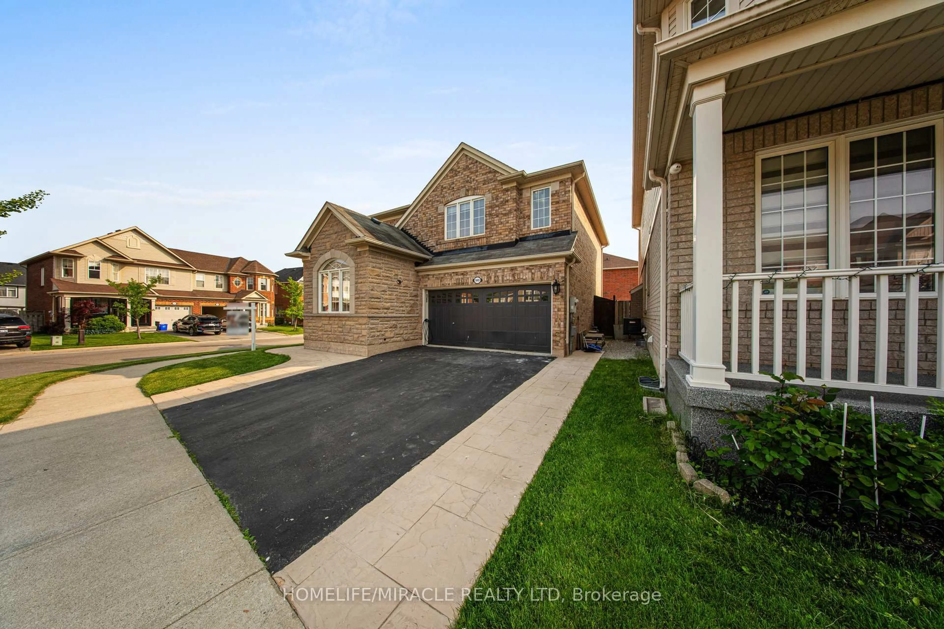 Unknown for 949 Zelinsky Cres, Milton Ontario L9T 0L5