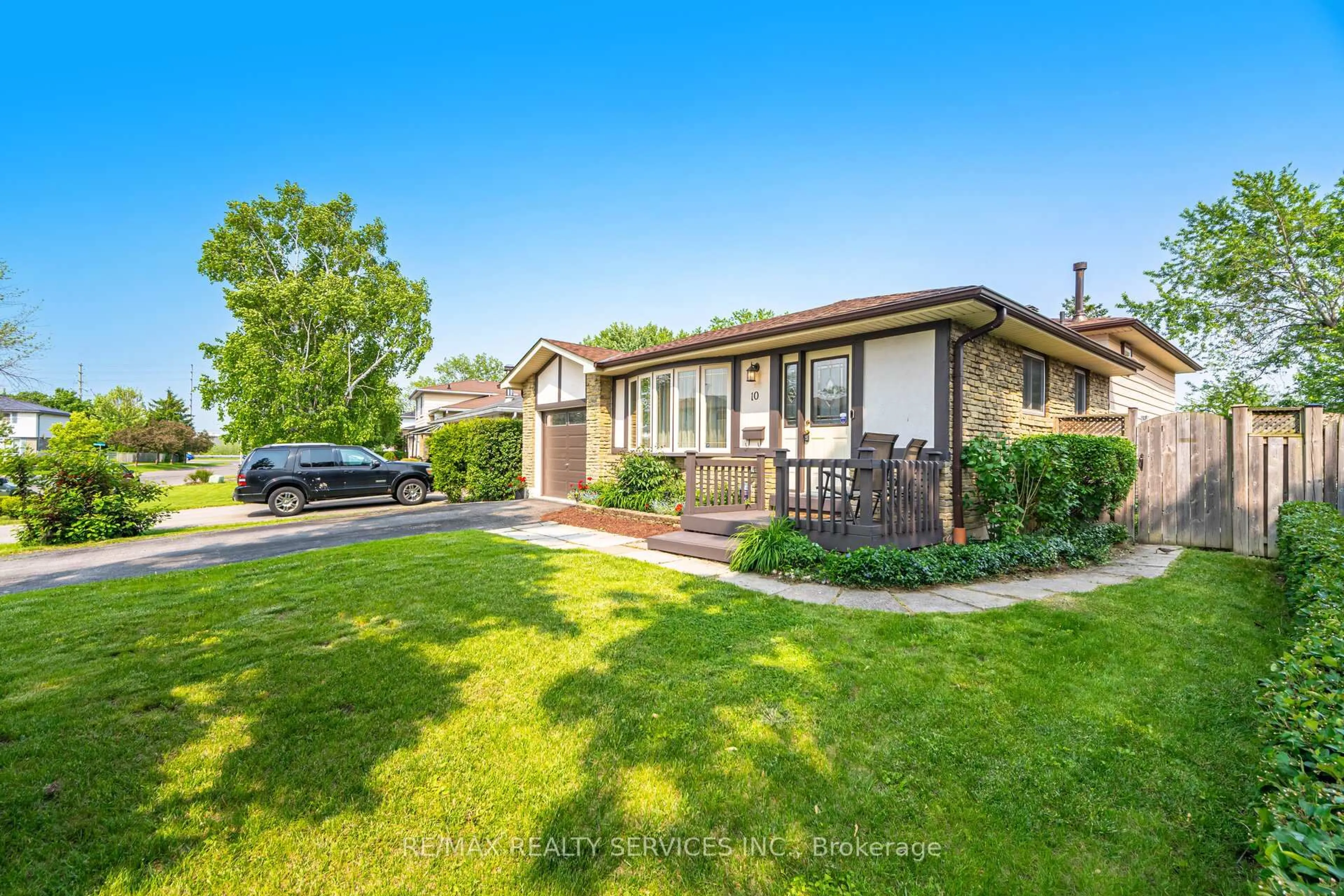 Unknown for 10 Gatewood Dr, Brampton Ontario L6S 1Y9