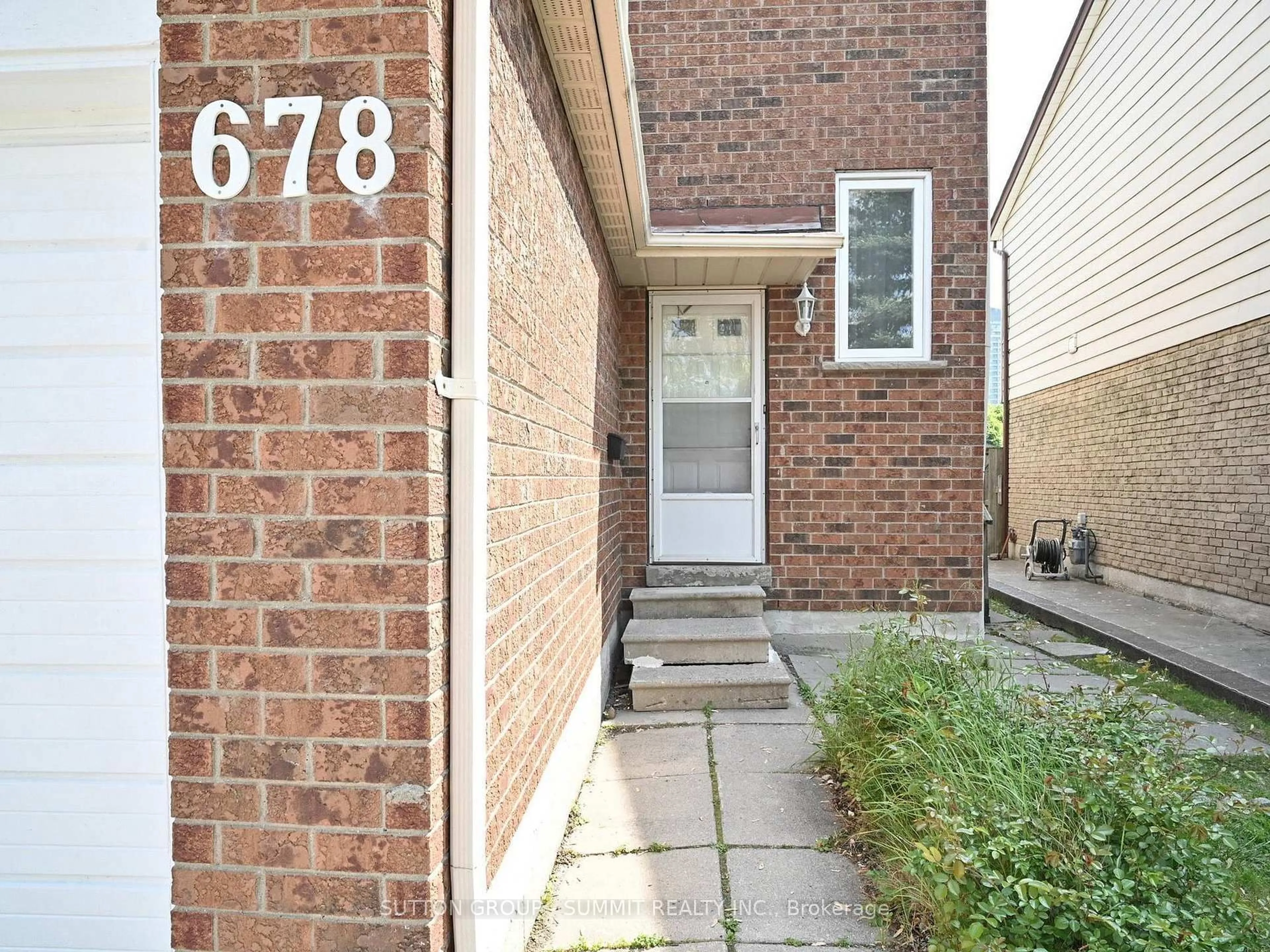 Unknown for 678 GALLOWAY Cres, Mississauga Ontario L5C 3W1