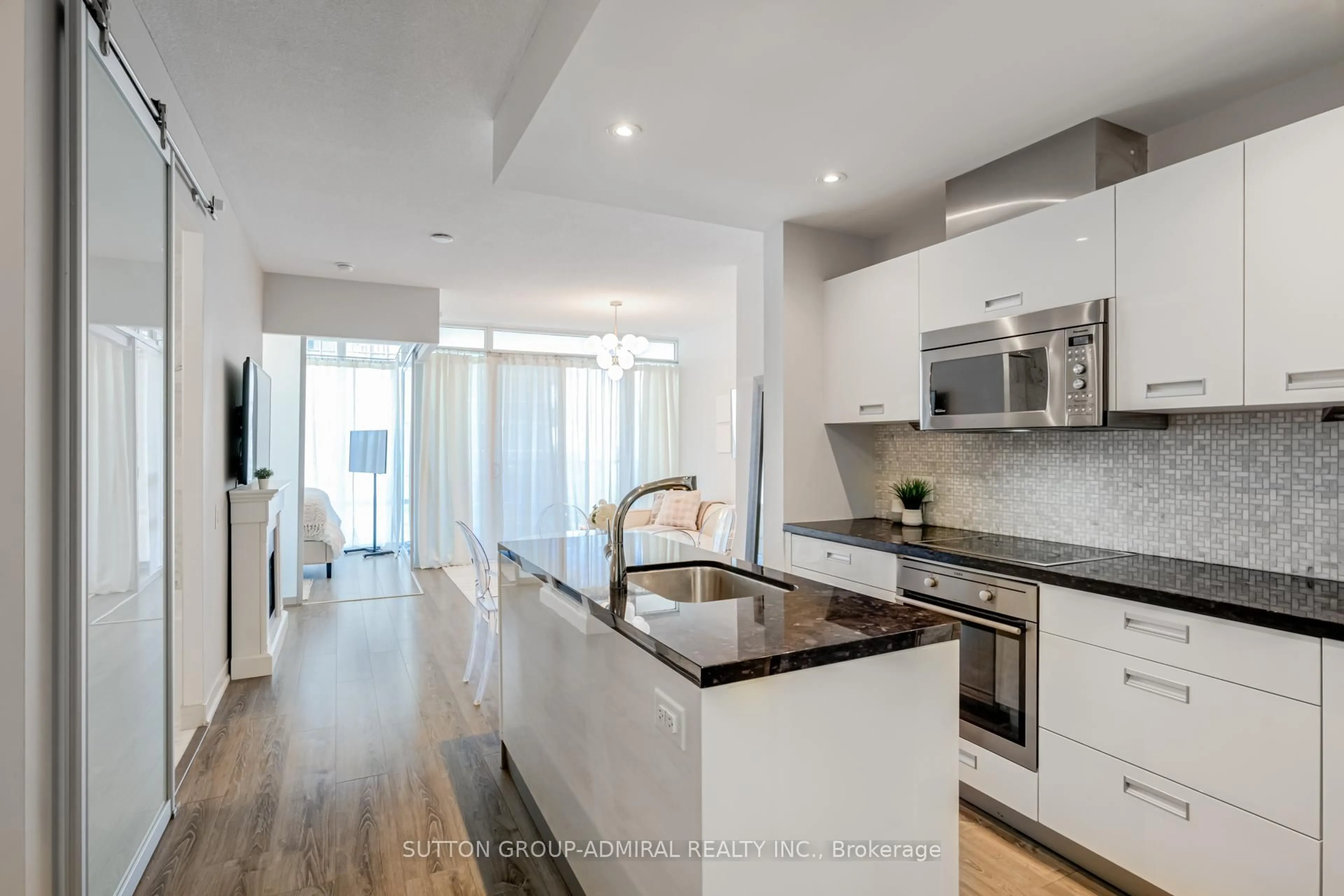 Open concept kitchen, unknown for 90 Parklawn Rd #1003, Toronto Ontario M8Y 0B6