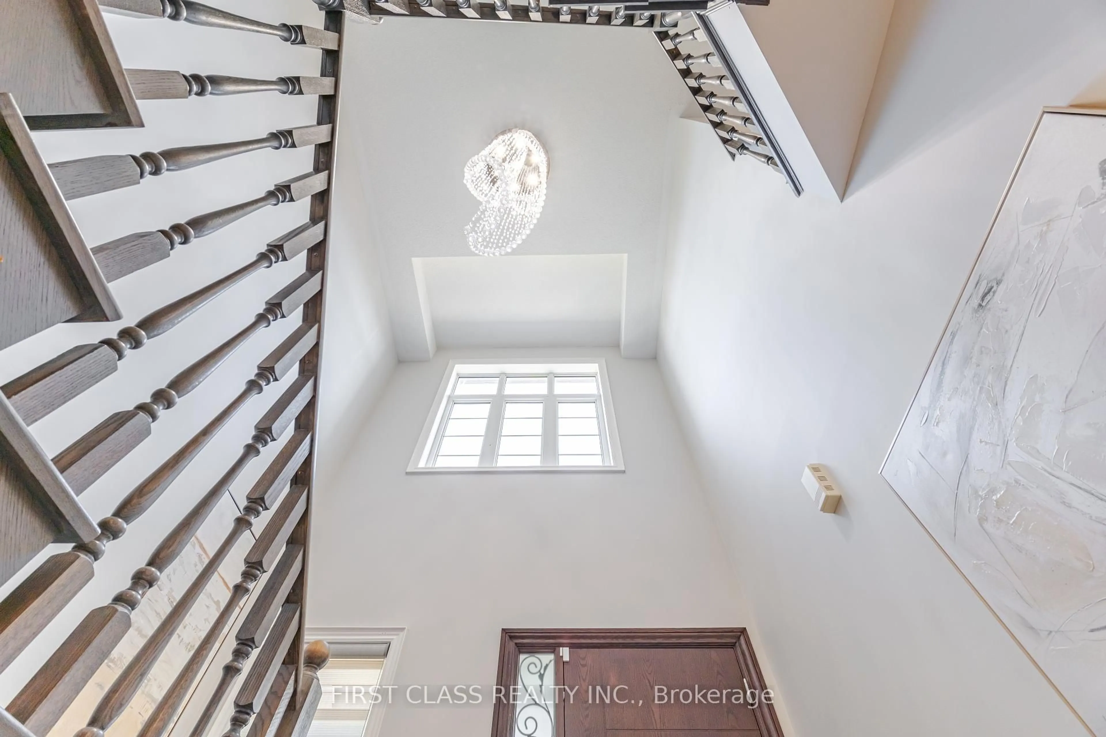 Indoor foyer for 447 George Ryan Ave, Oakville Ontario L6H 0S3